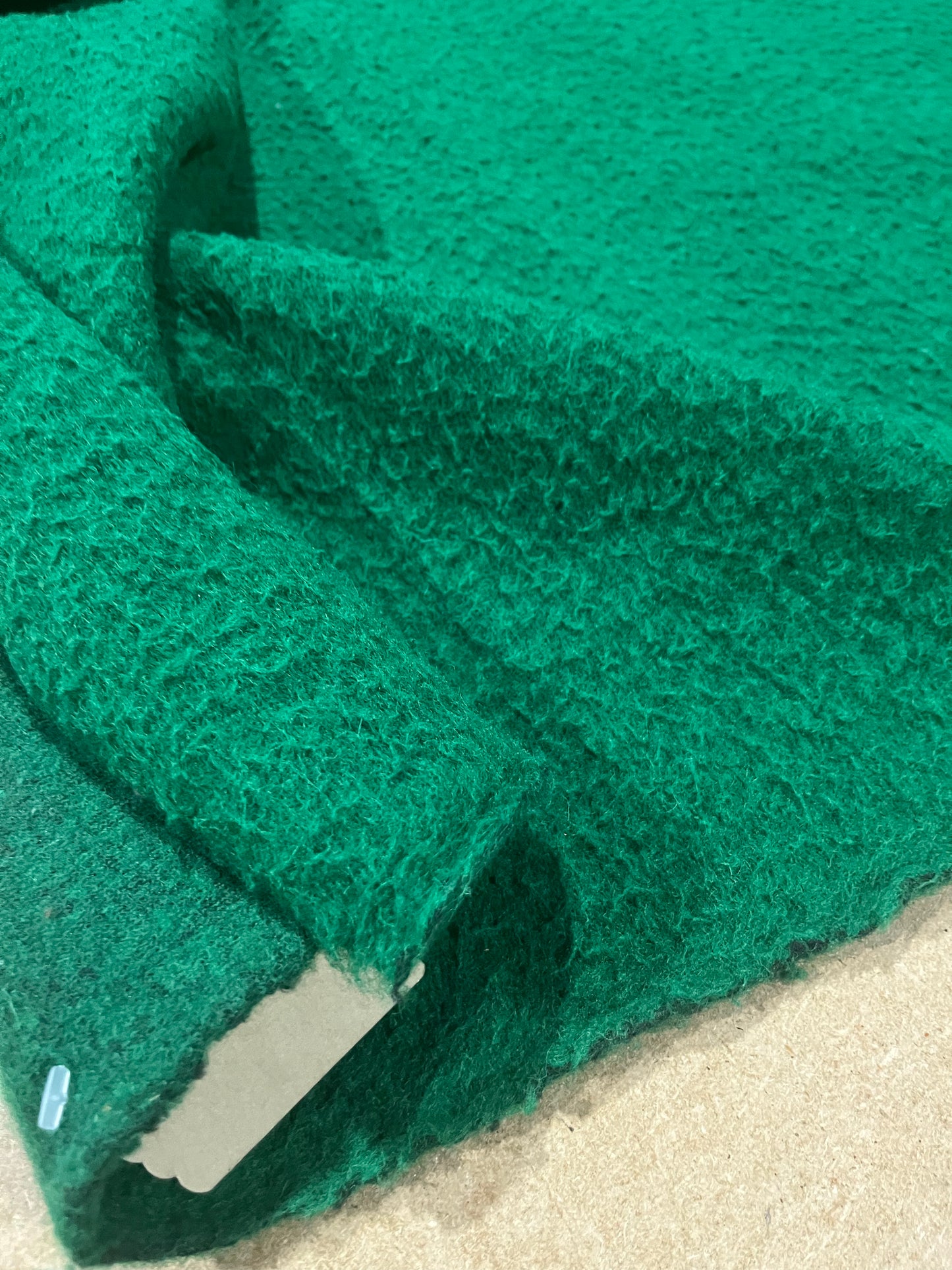 G01 Boiled wool bright green