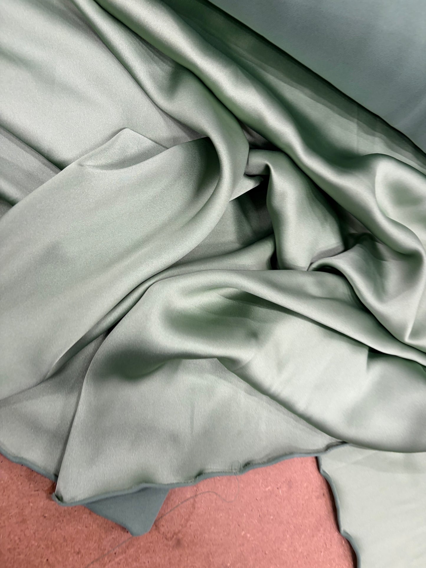KELLY 012 dull satin stretch sauge green