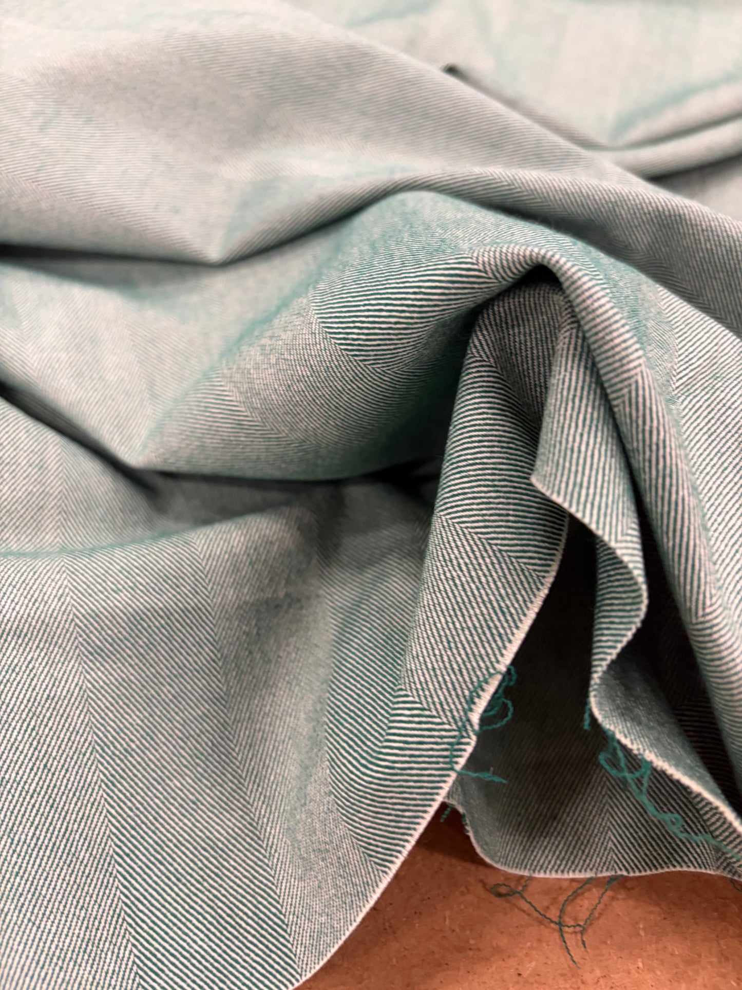 KELLY 013 green herringbone stretch fabric