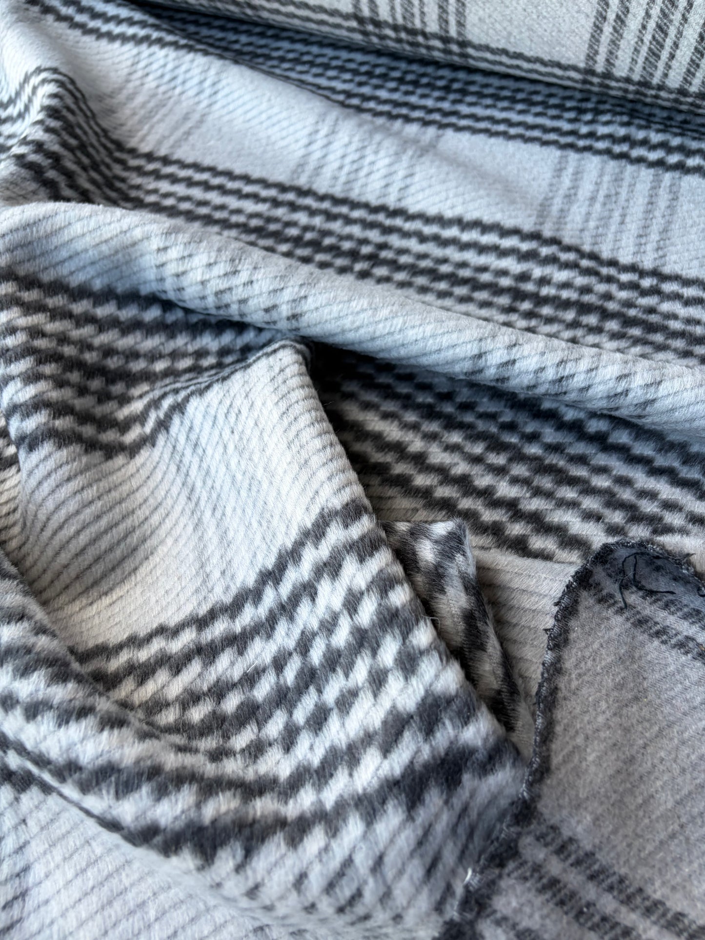MIA 043 grey/black heavy brushed checkered heavy cotton