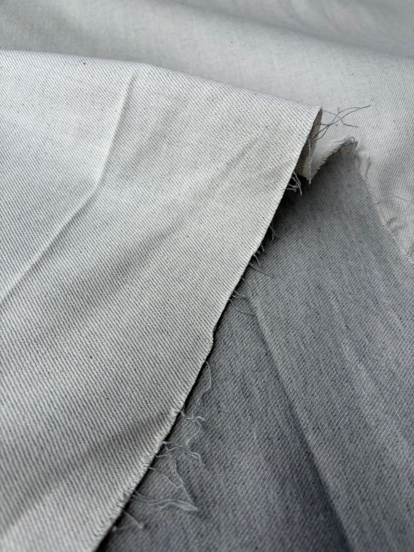 AMI 001 midweight light grey denim no stretch