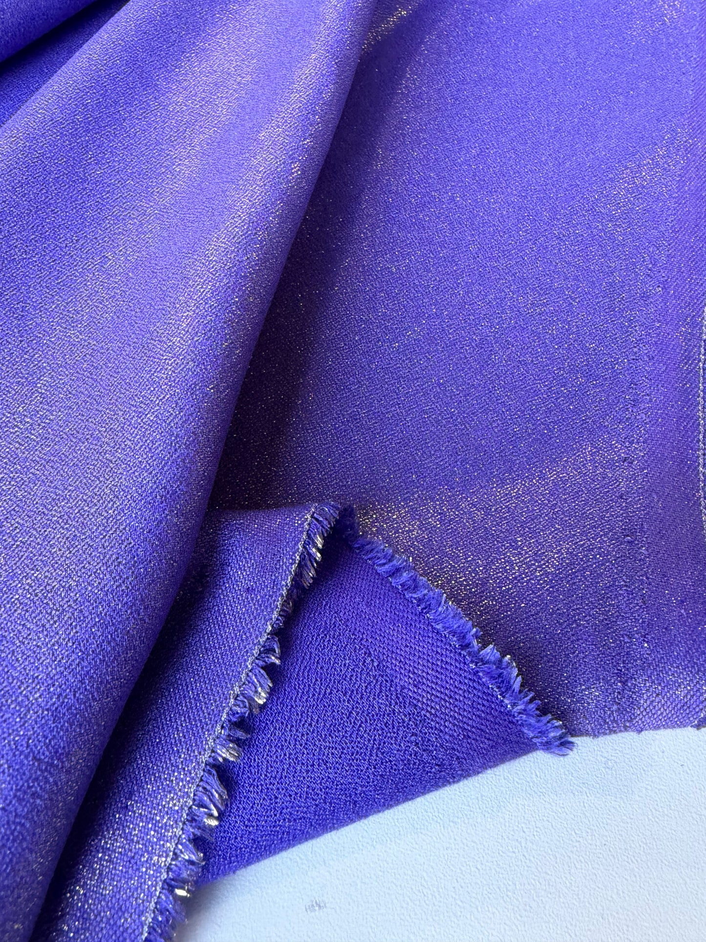 MIA 045 wetlook crêpe with silver foilprint