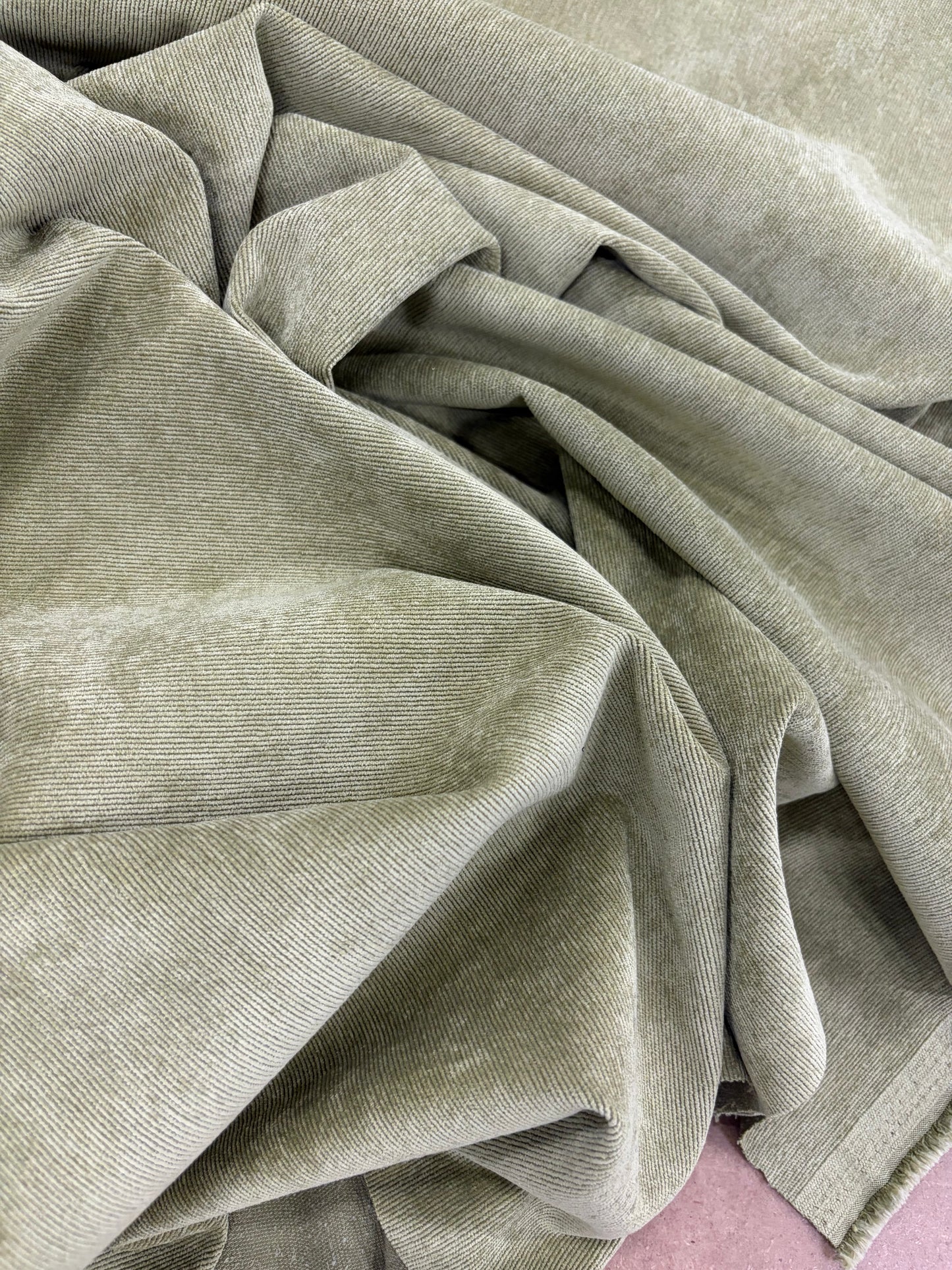 KELLY 020 olive green corduroy stretch