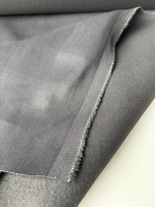 AMI 006 Heavy cotton stretch twill black