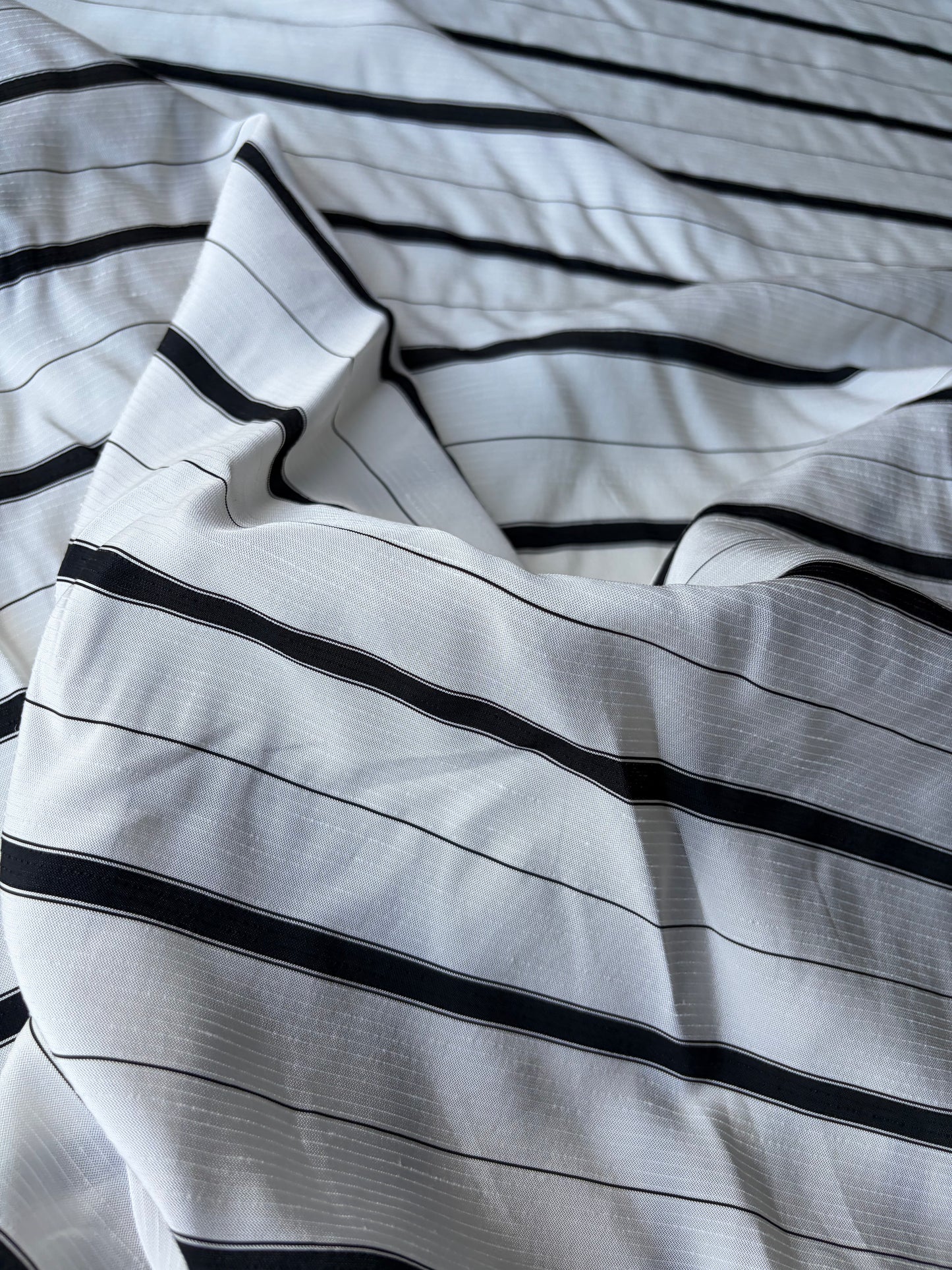 SUMMER STRIPES 005 black/white viscose stripes