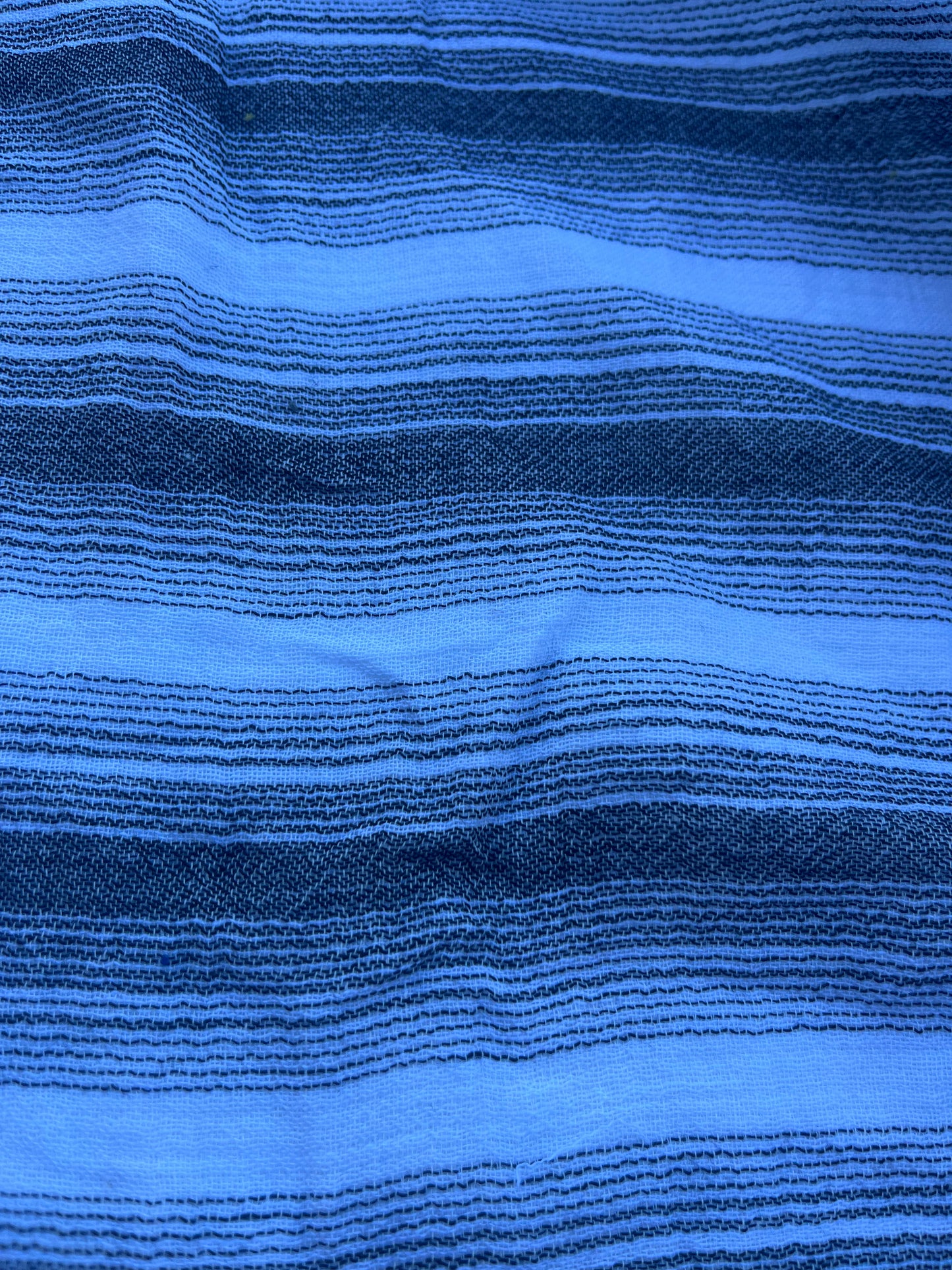 HERA 002 Gauze crinckle light jacquard stripes ecru/black