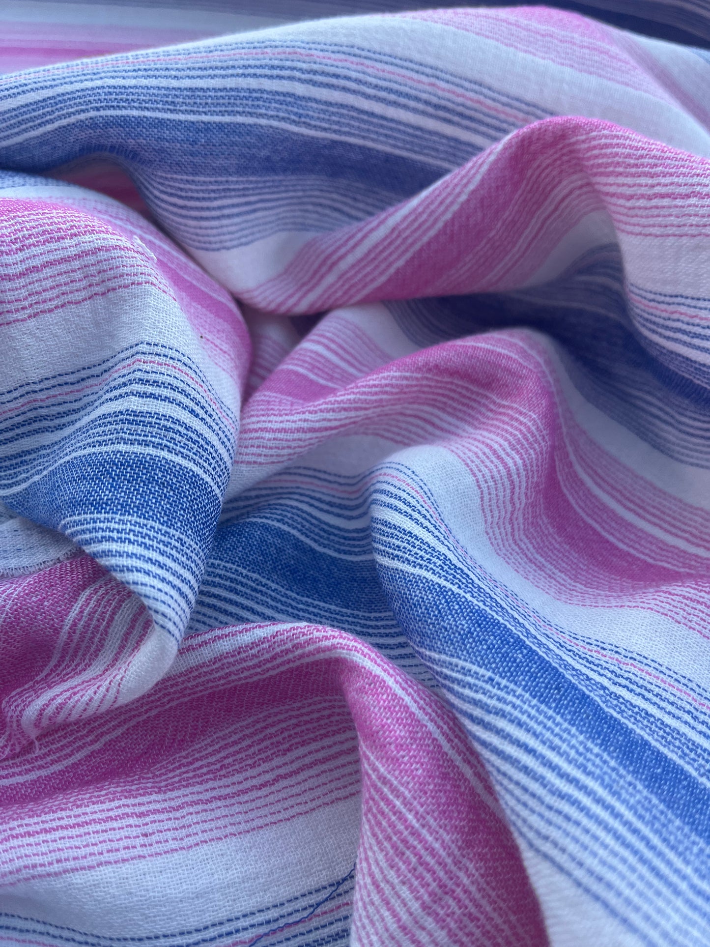 HERA 004 Gauze crinckle light jacquard stripes ecru/azur/pink