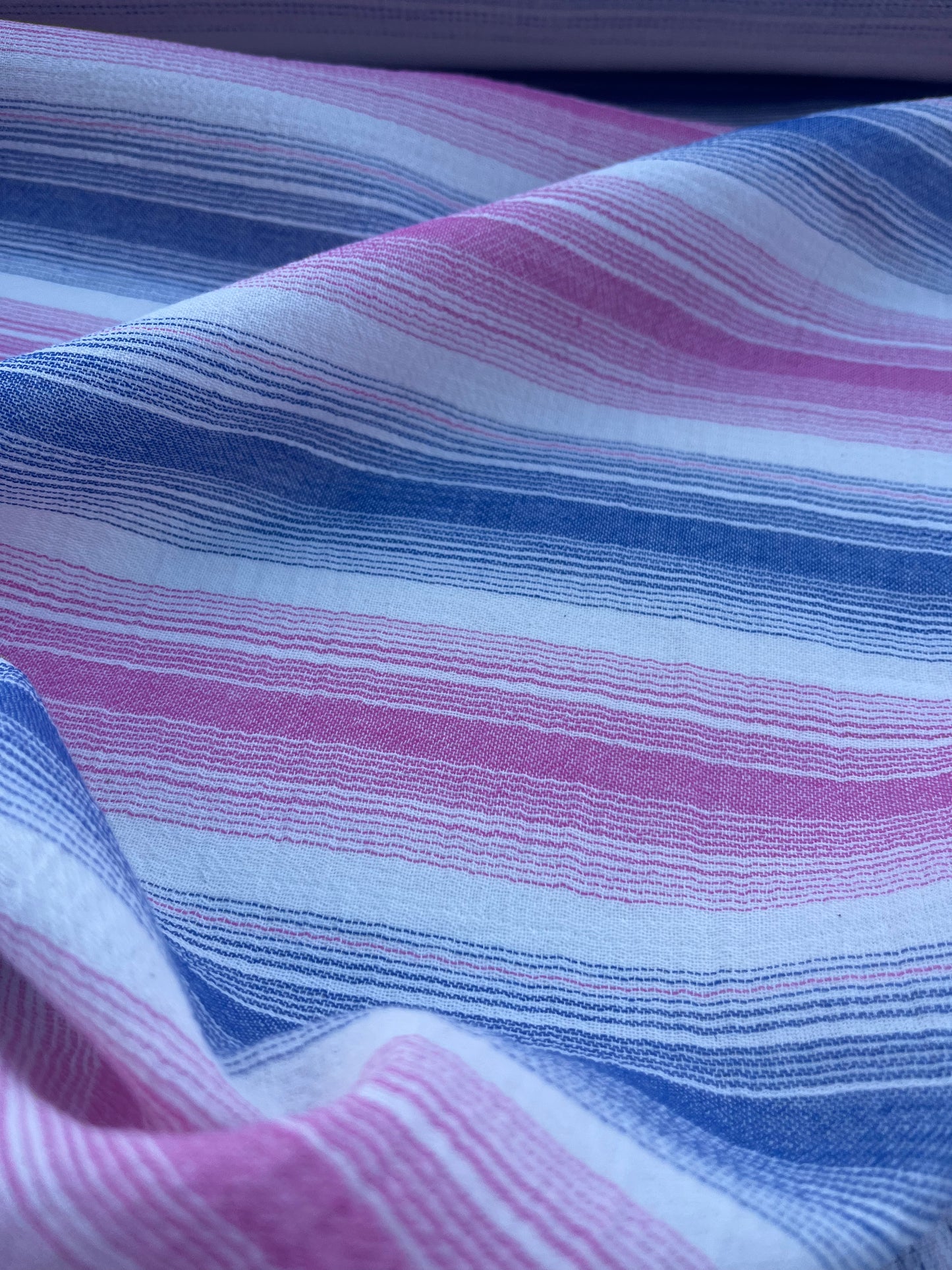 HERA 004 Gauze crinckle light jacquard stripes ecru/azur/pink