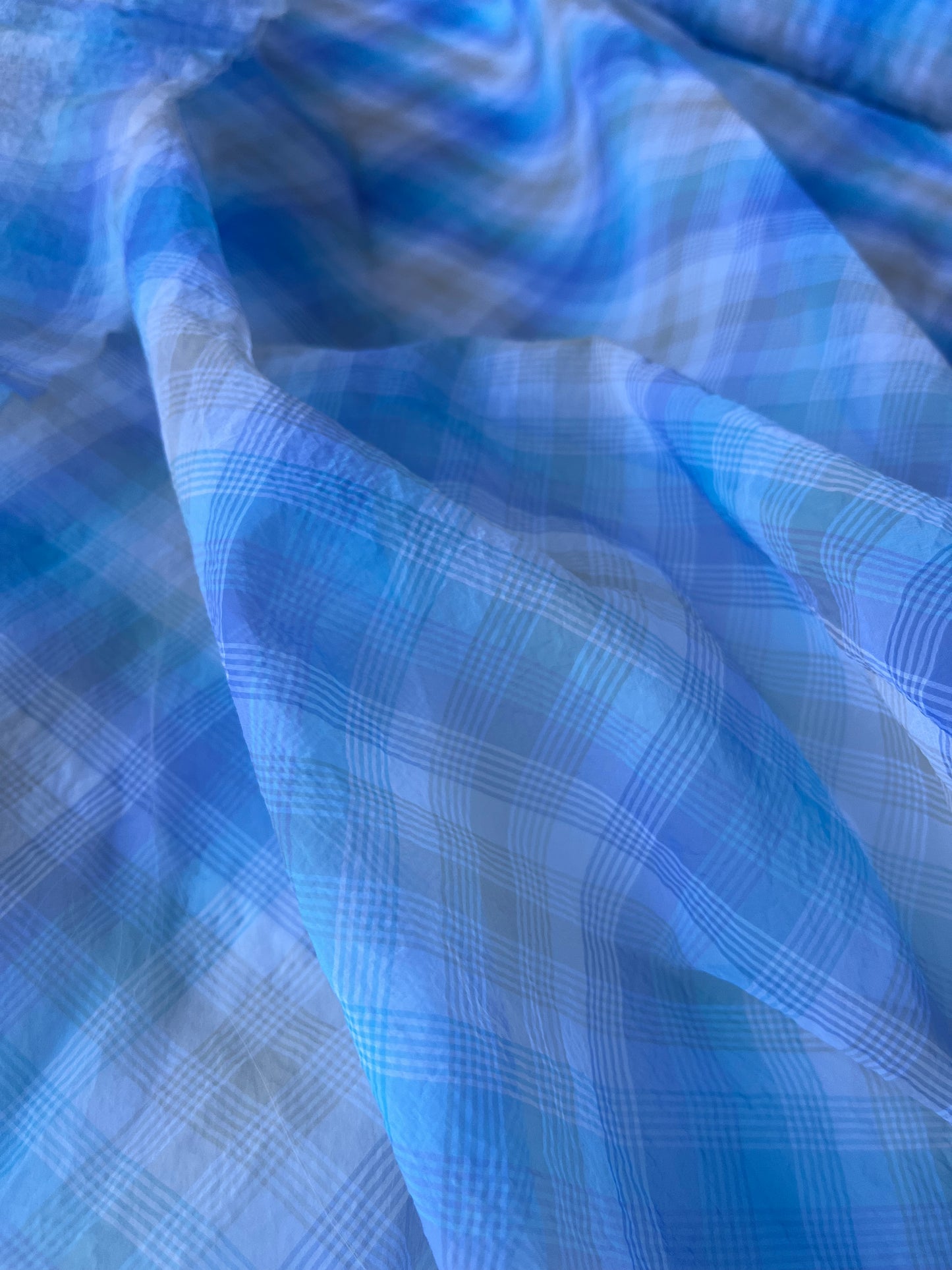 KLAAS 021 shiny transparent organza check blue