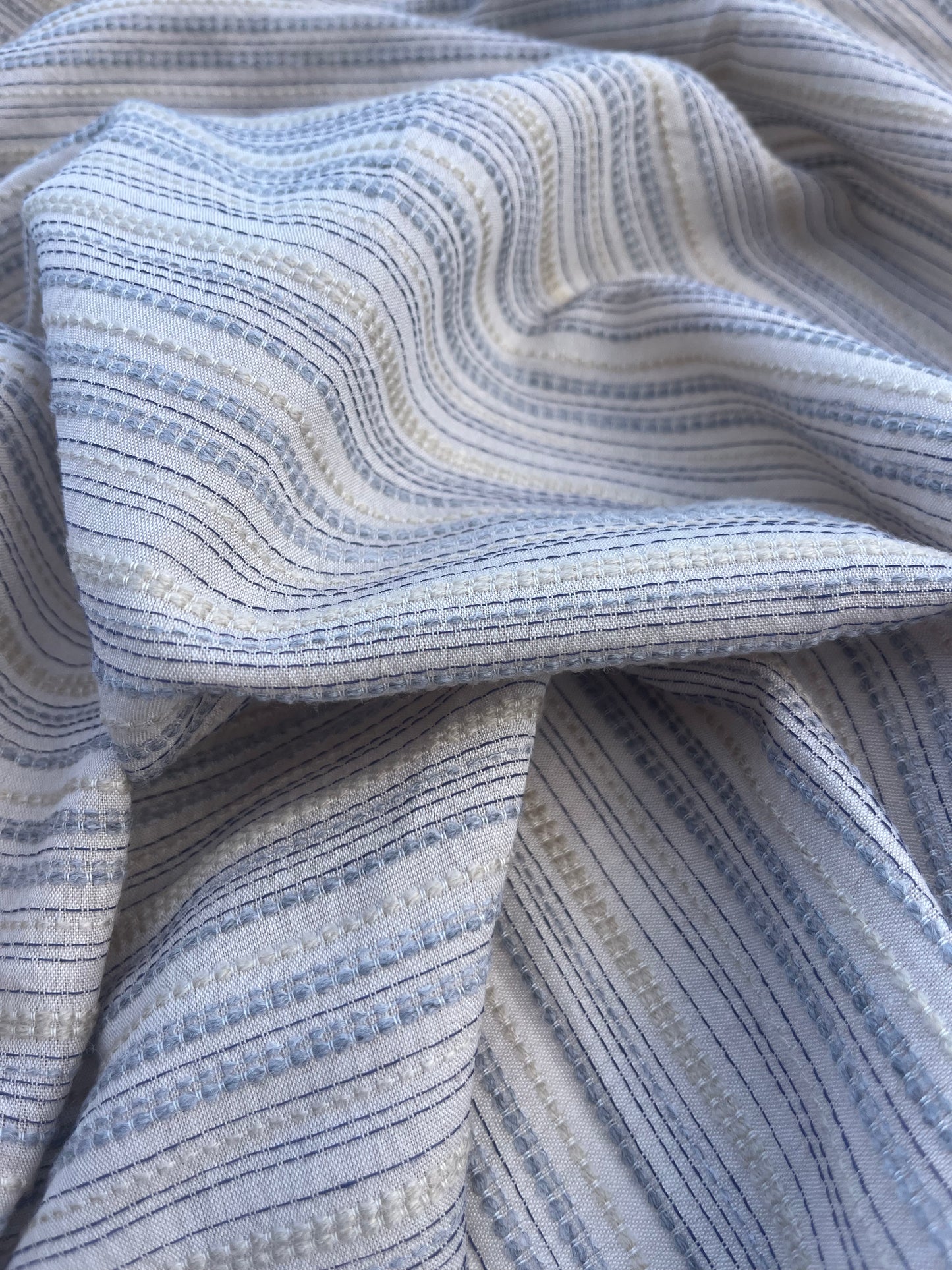 HERA 005 Gauze crinckle light jacquard stripes beige/indigo