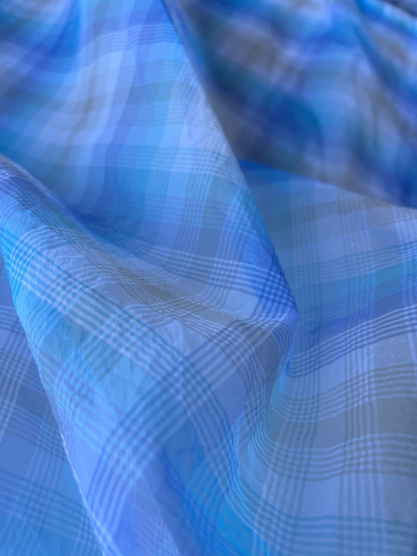 KLAAS 021 shiny transparent organza check blue