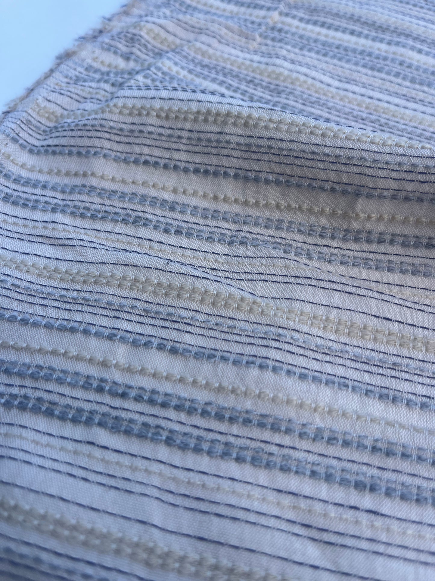 HERA 005 Gauze crinckle light jacquard stripes beige/indigo