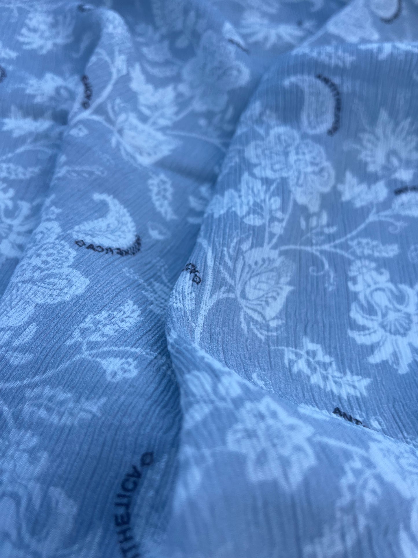 HERA 009 crepon viscose jacobean flower multi blue
