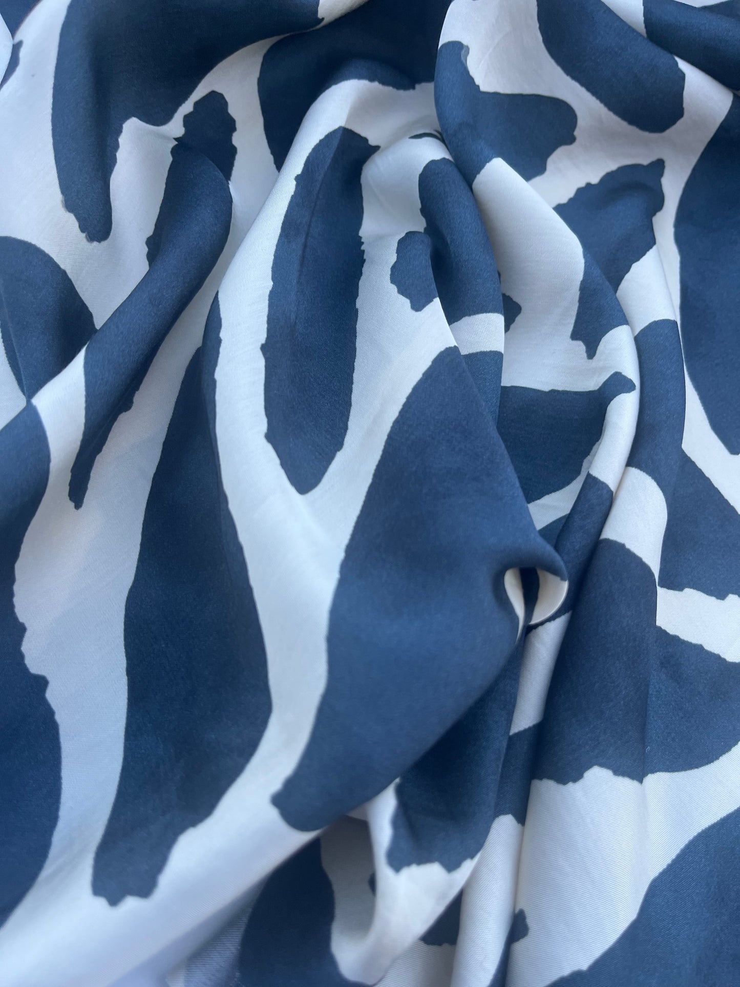HERA 010 viscose fibrane grunged bamboo leaves