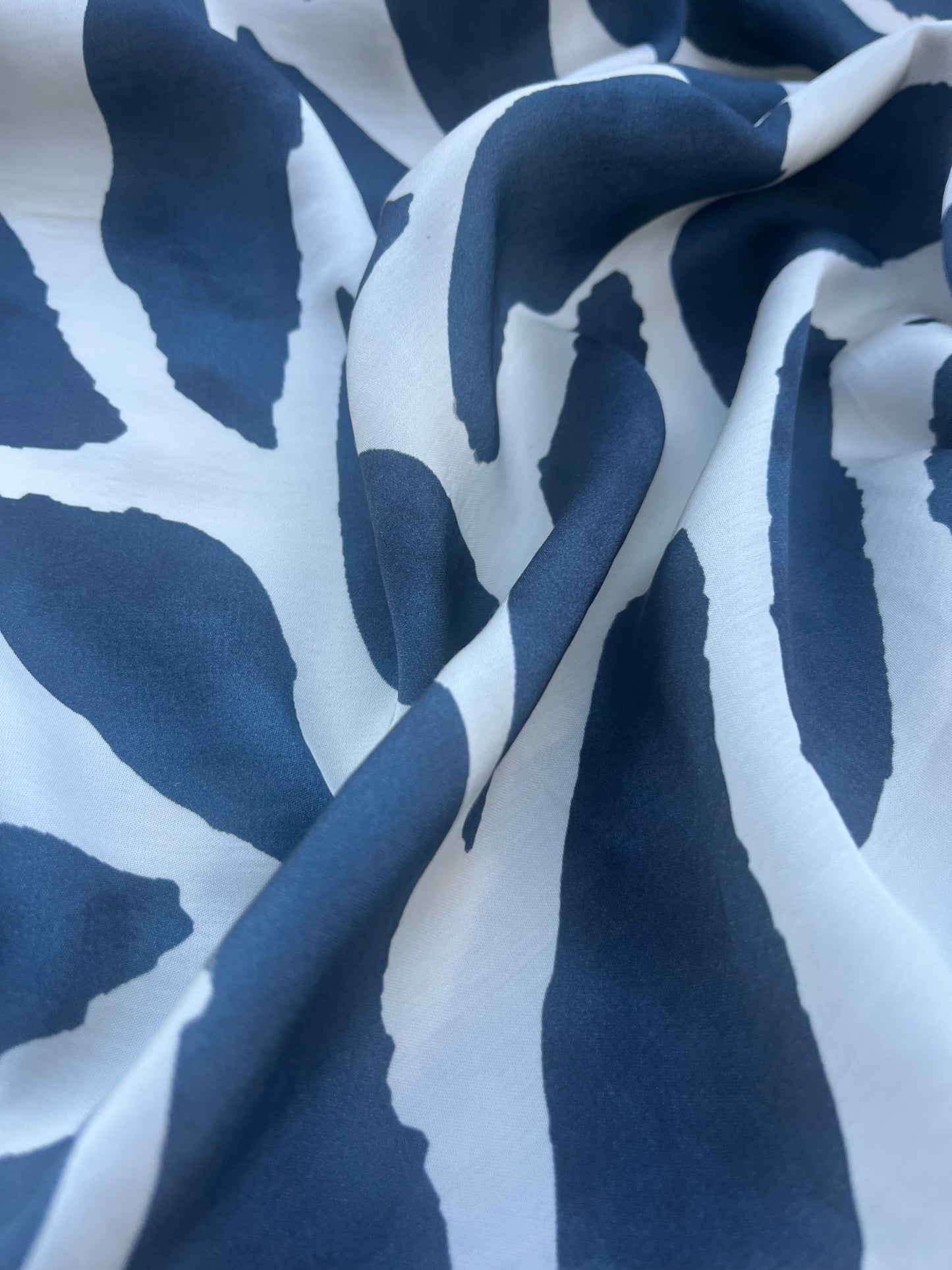 HERA 010 viscose fibrane grunged bamboo leaves