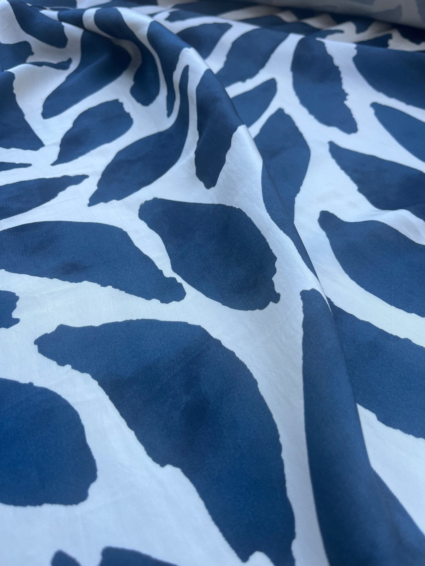 HERA 010 viscose fibrane grunged bamboo leaves