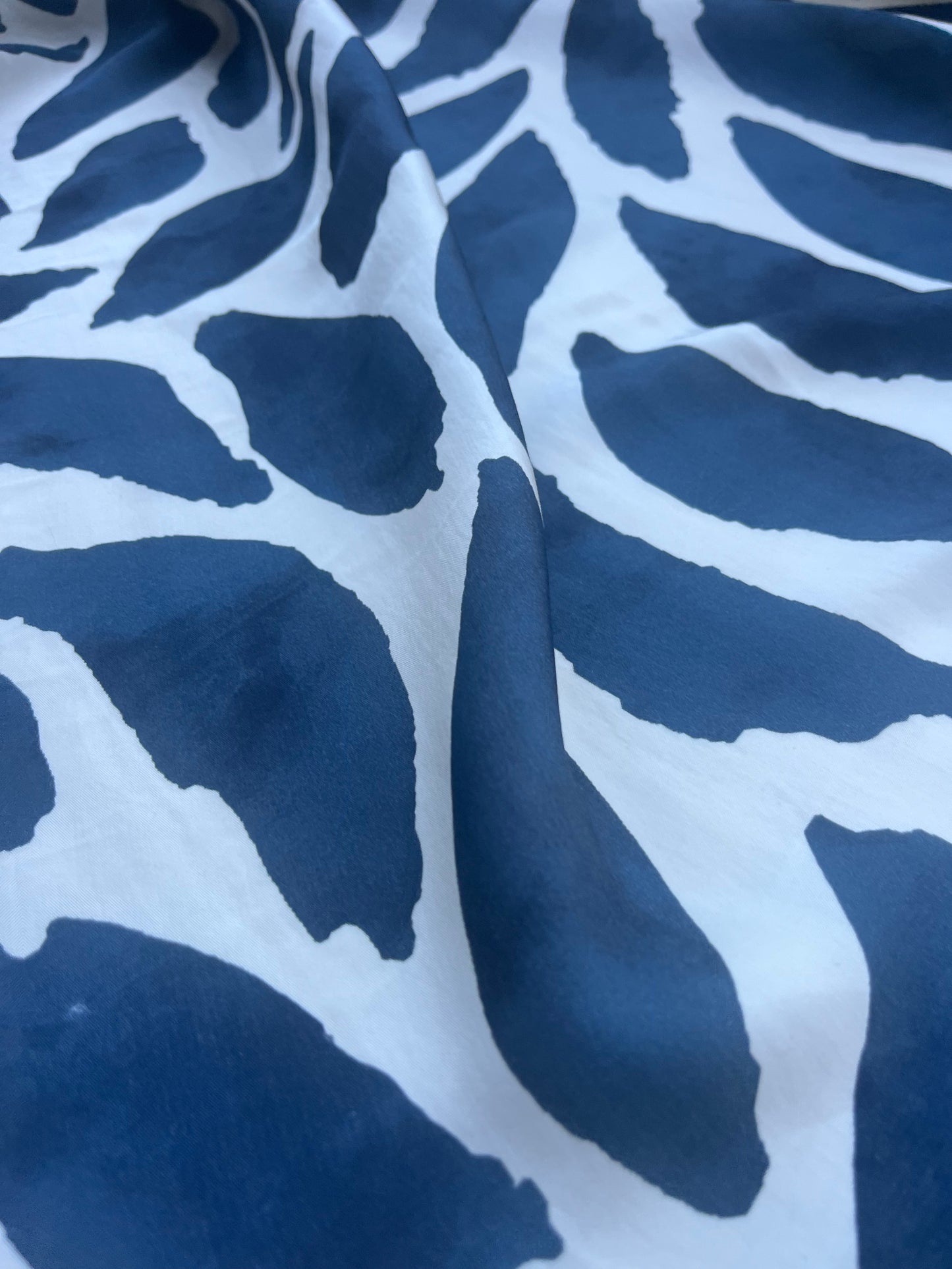 HERA 010 viscose fibrane grunged bamboo leaves