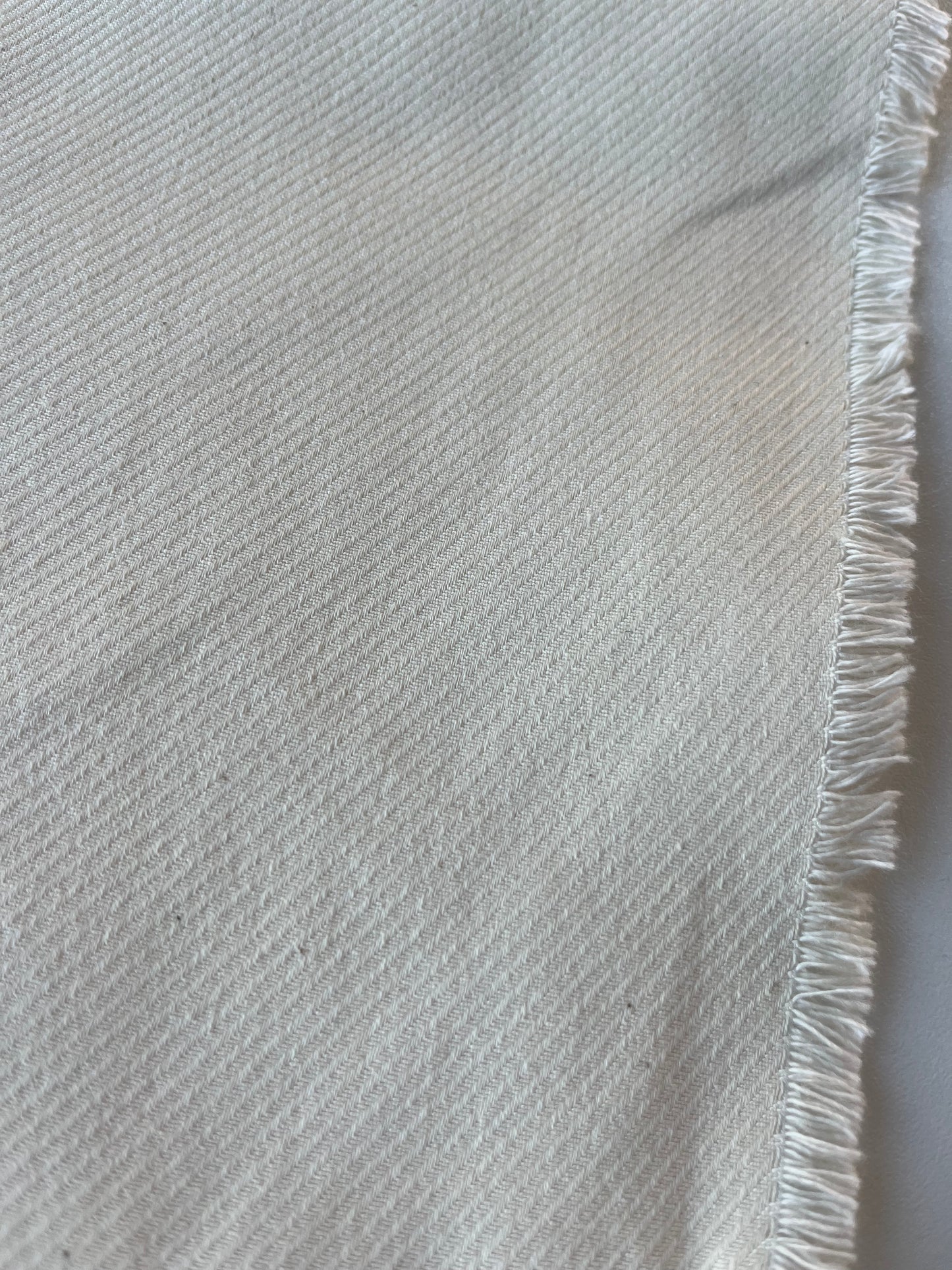 ALAN 002 heavy cotton tricotine ecru