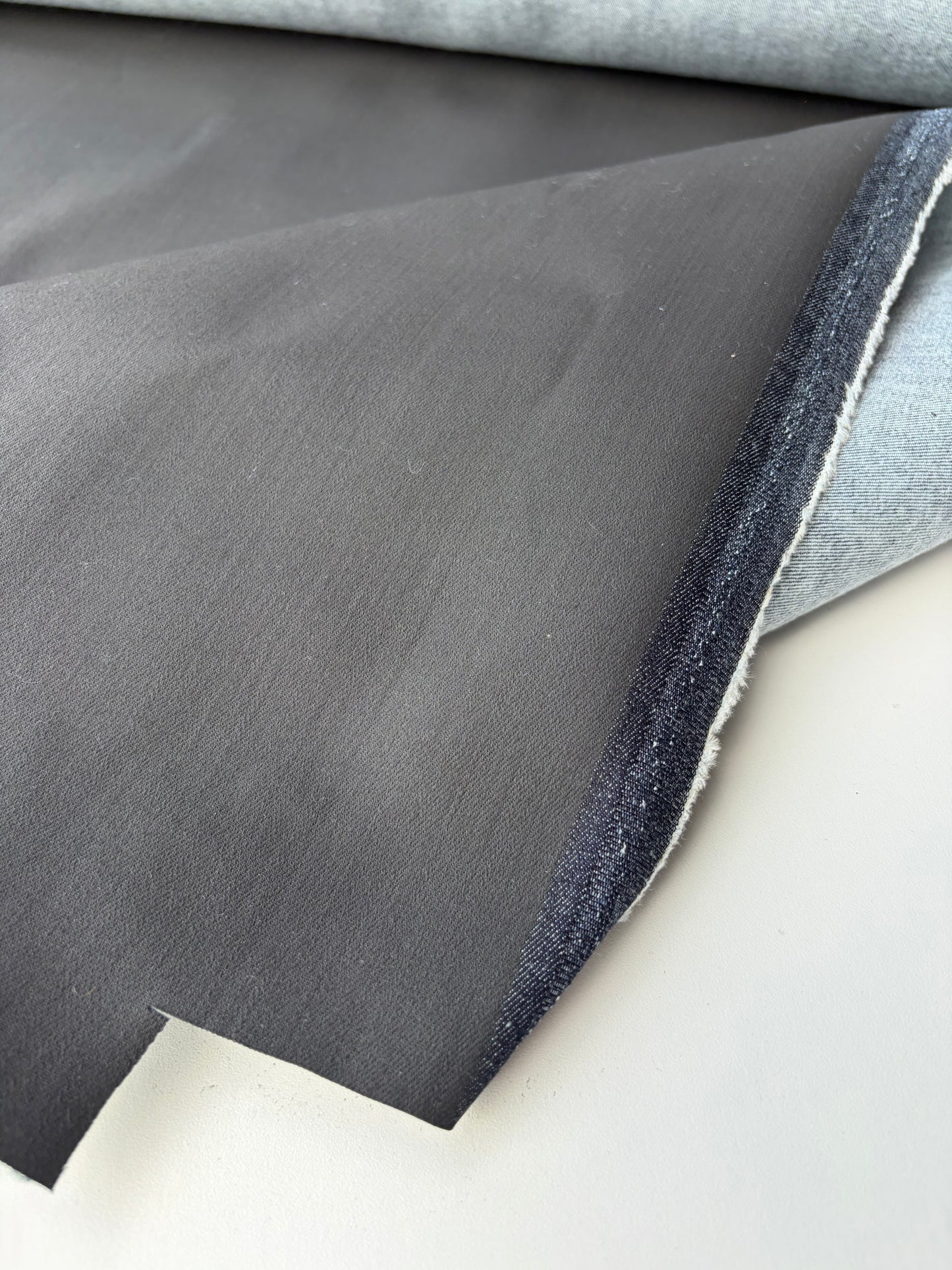JEANS DROP 007 denim with black coloured coating