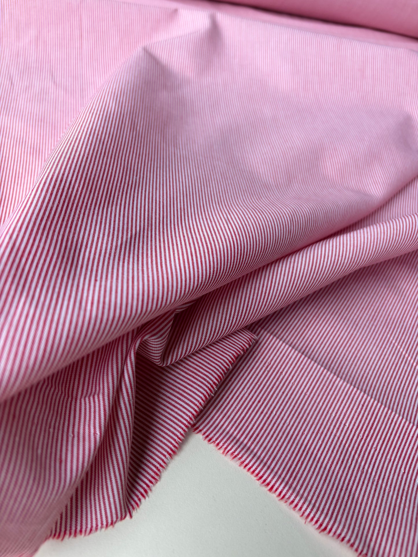 PC AMI 024 yarn dyed cotton stripes red/white