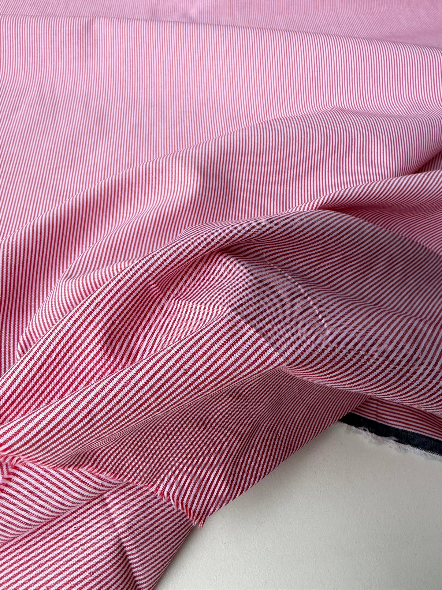 PC AMI 024 yarn dyed cotton stripes red/white