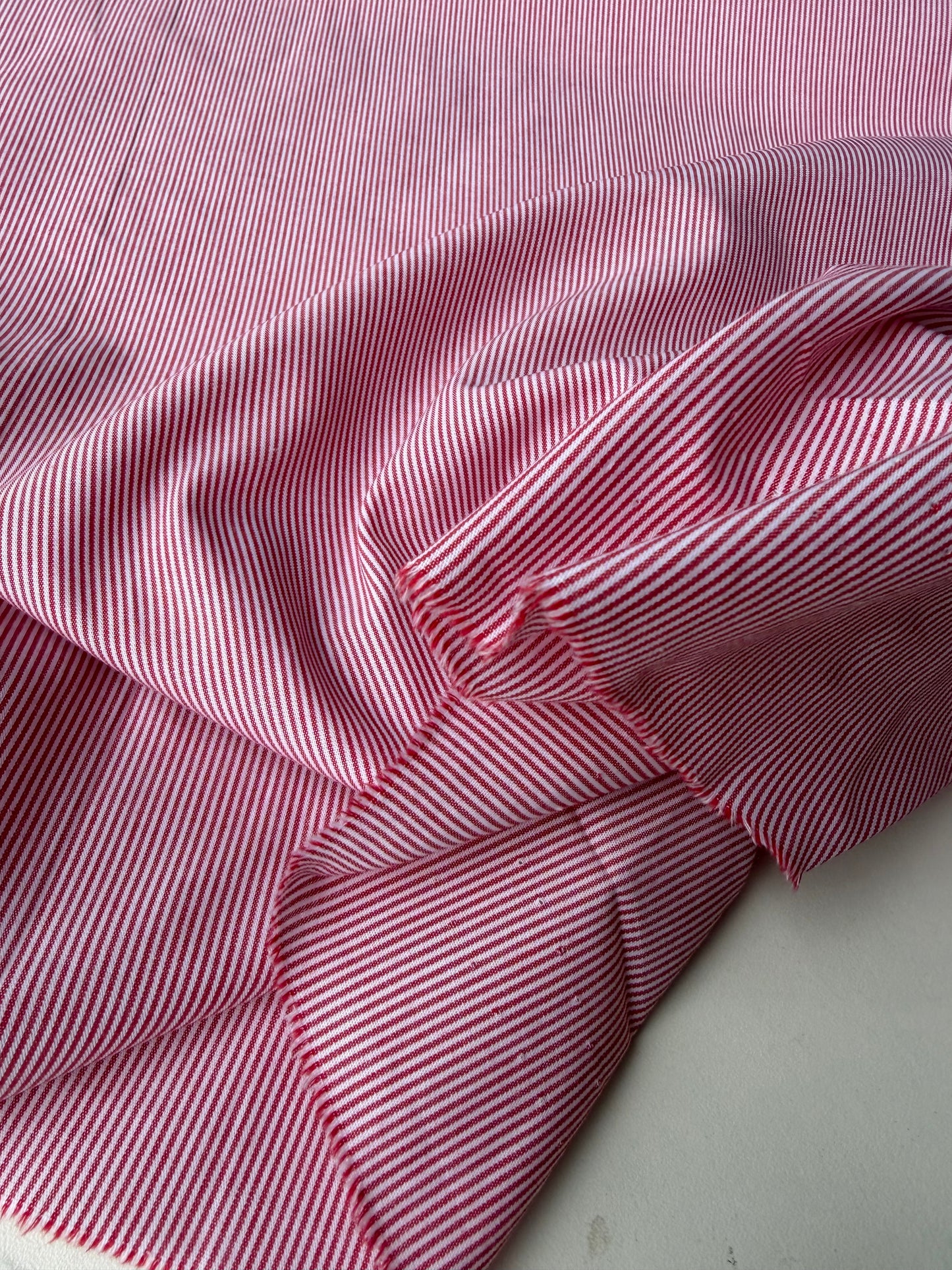 PC AMI 024 yarn dyed cotton stripes red/white