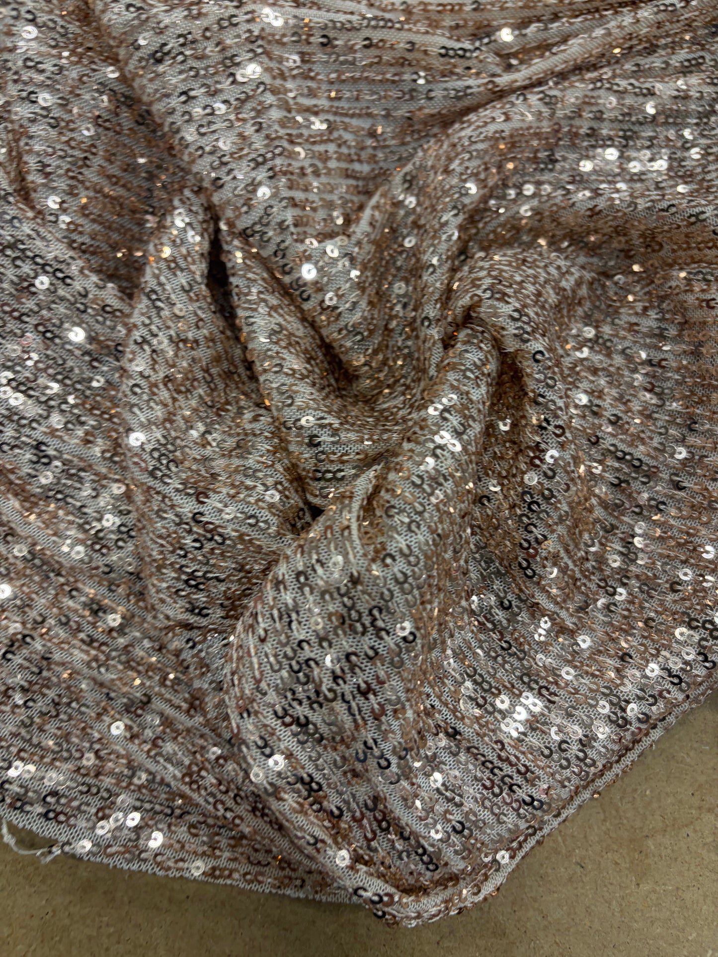 RHINO 012 mesh sequins ecru/gold