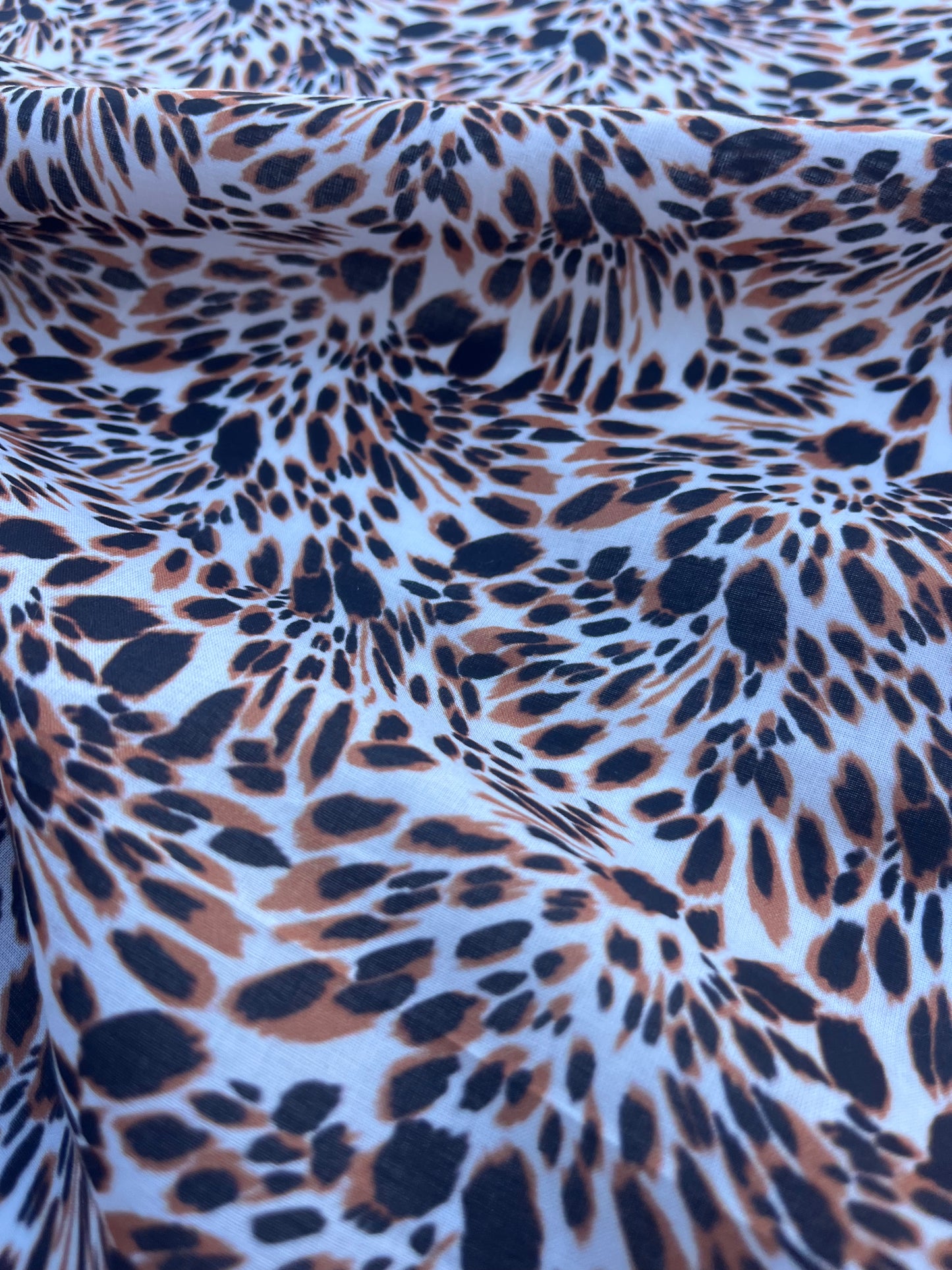 HERA 021 cotton voile animal feathers
