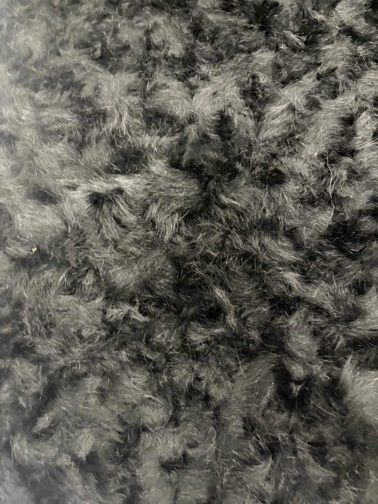 RHINO 018 fake fur black