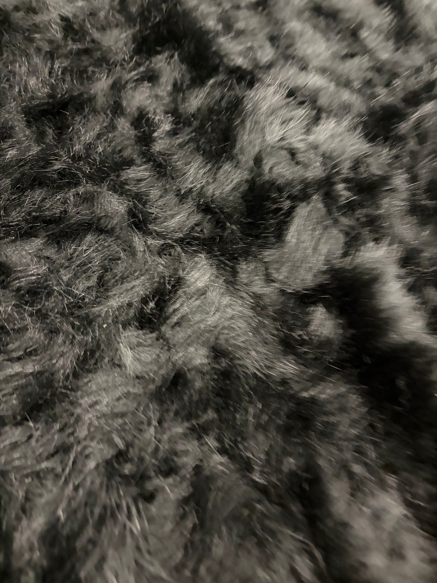 RHINO 018 fake fur black