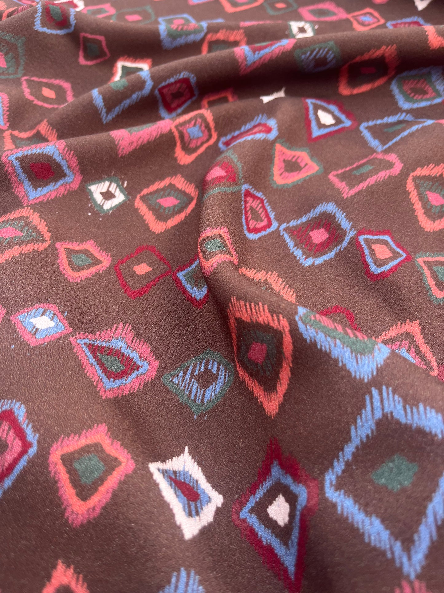 HERA 026 viscose crêpe hand drawn ethnic triangles