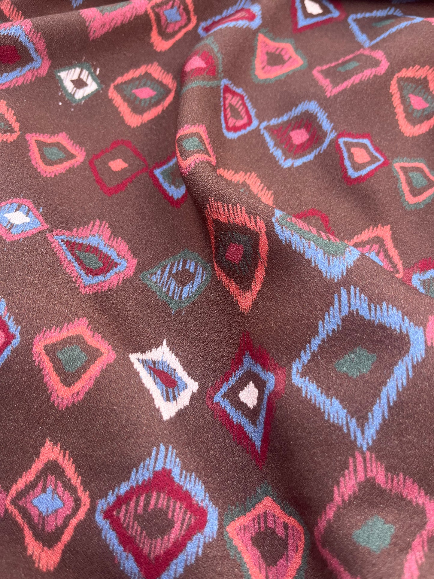 HERA 026 viscose crêpe hand drawn ethnic triangles
