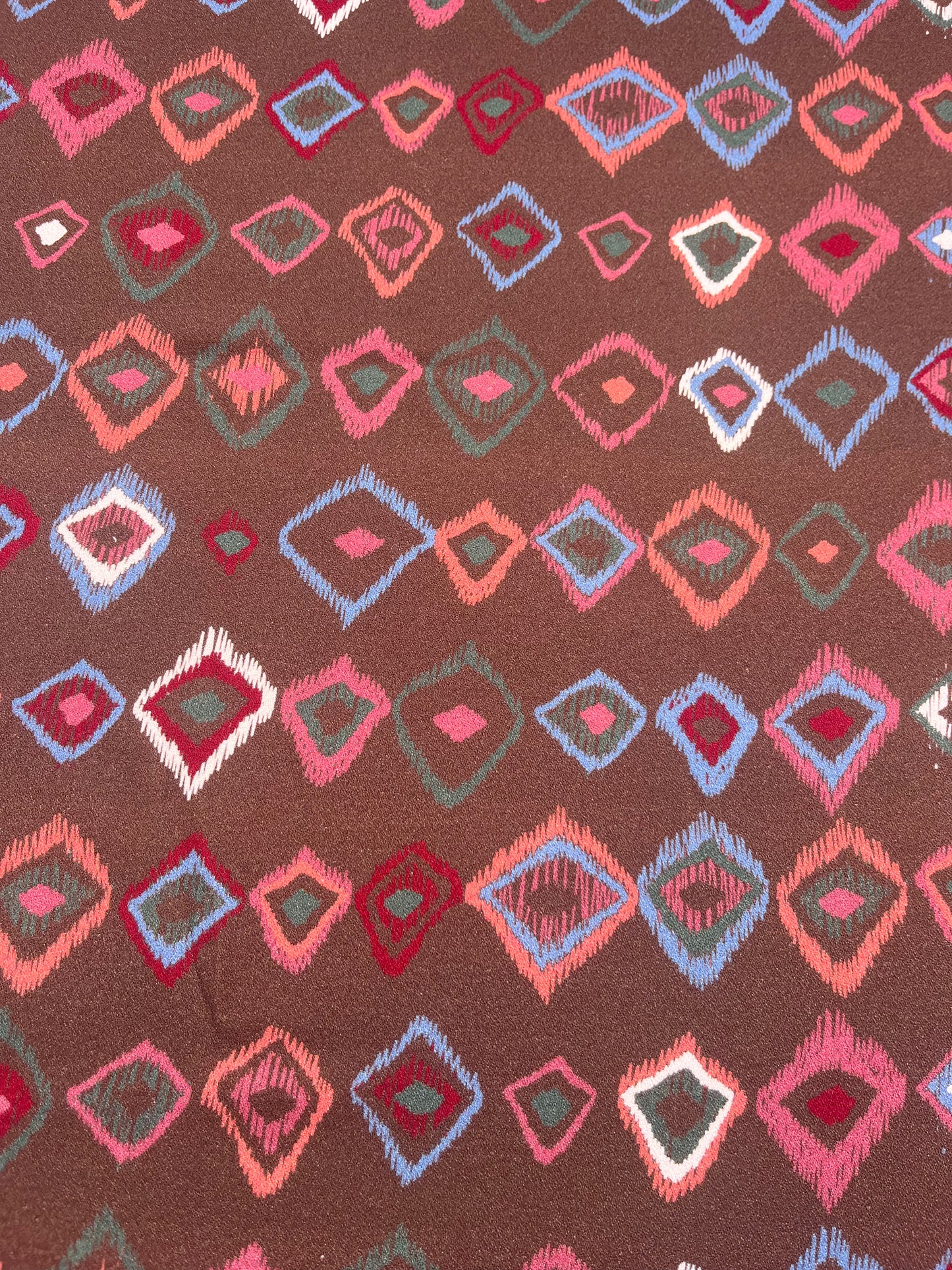HERA 026 viscose crêpe hand drawn ethnic triangles