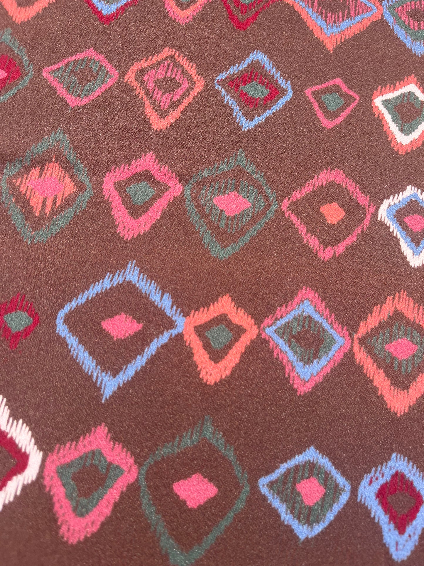 HERA 026 viscose crêpe hand drawn ethnic triangles