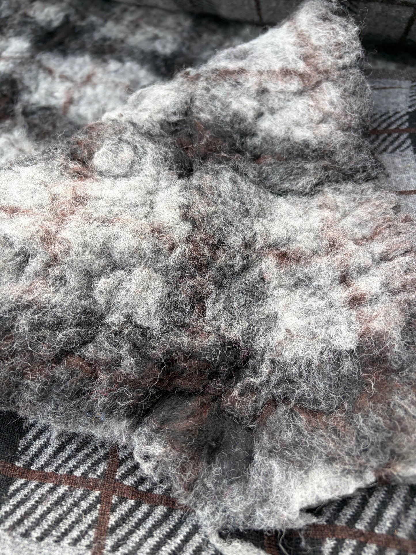 WILD WOOL 002 grey checkered heavy boiled wool