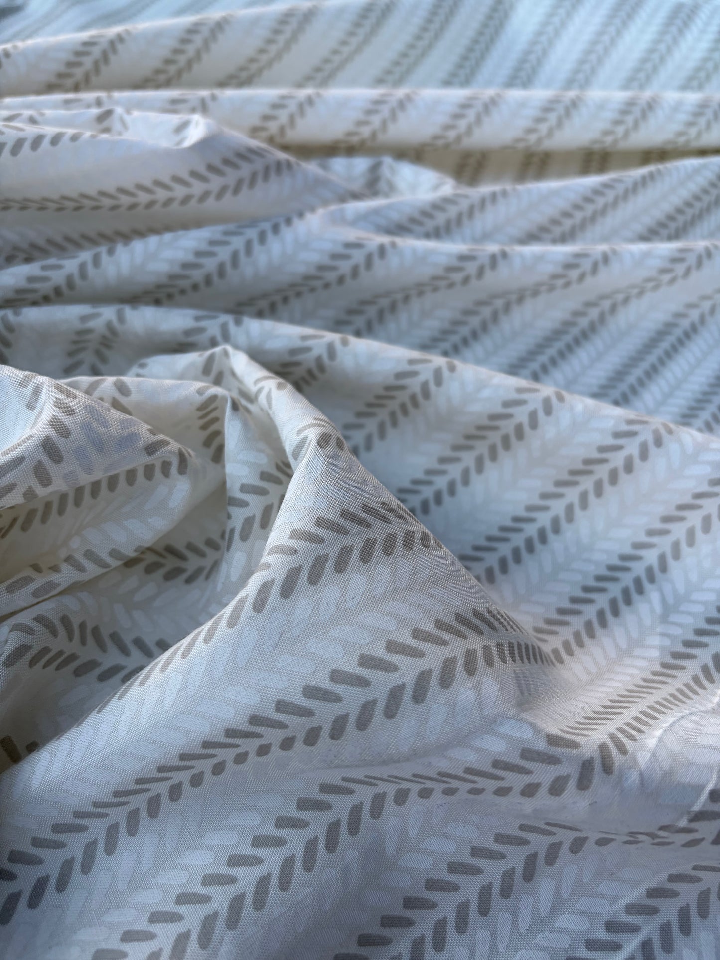 TINO 004 cotton voile sand/taupe print