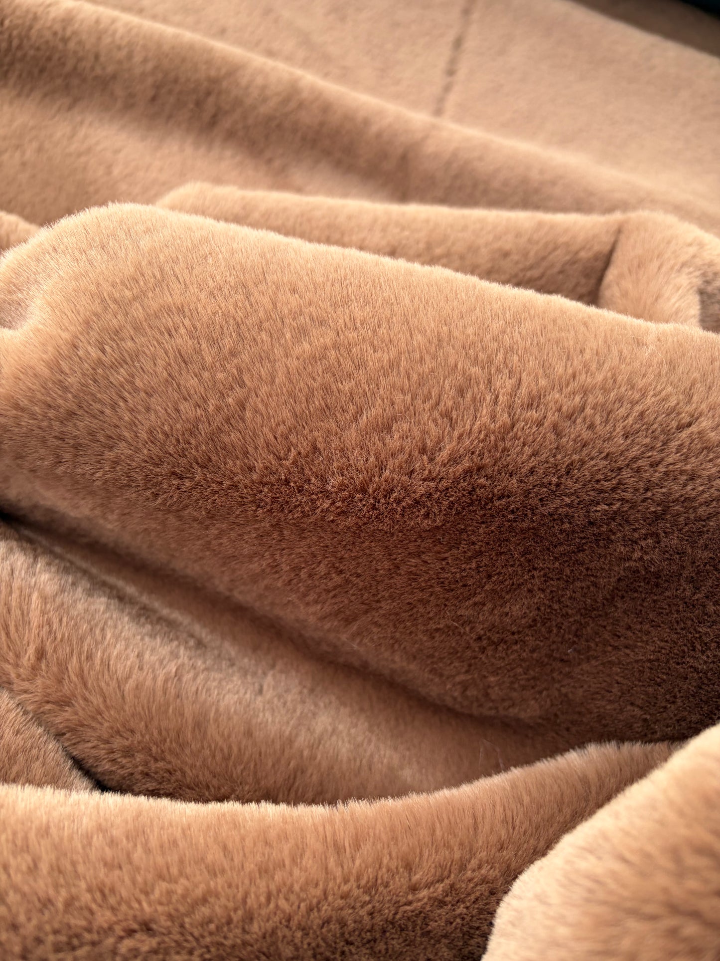 WILD WOOL 009 chocolate coloured fake fur