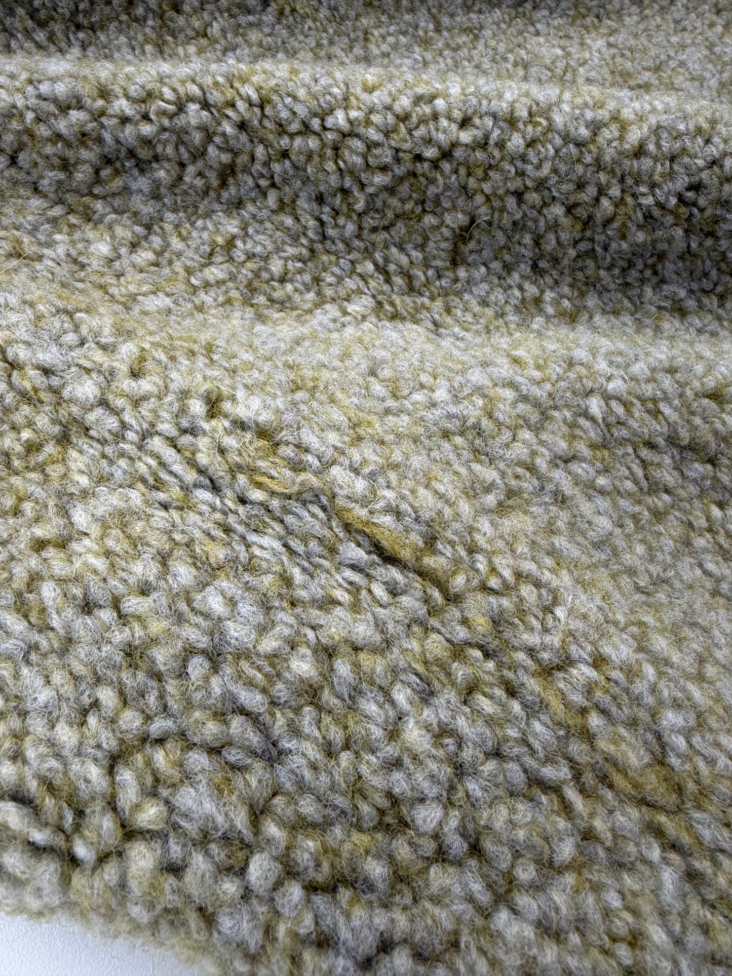 WILD WOOL 012 khaky mélange wool bouclette