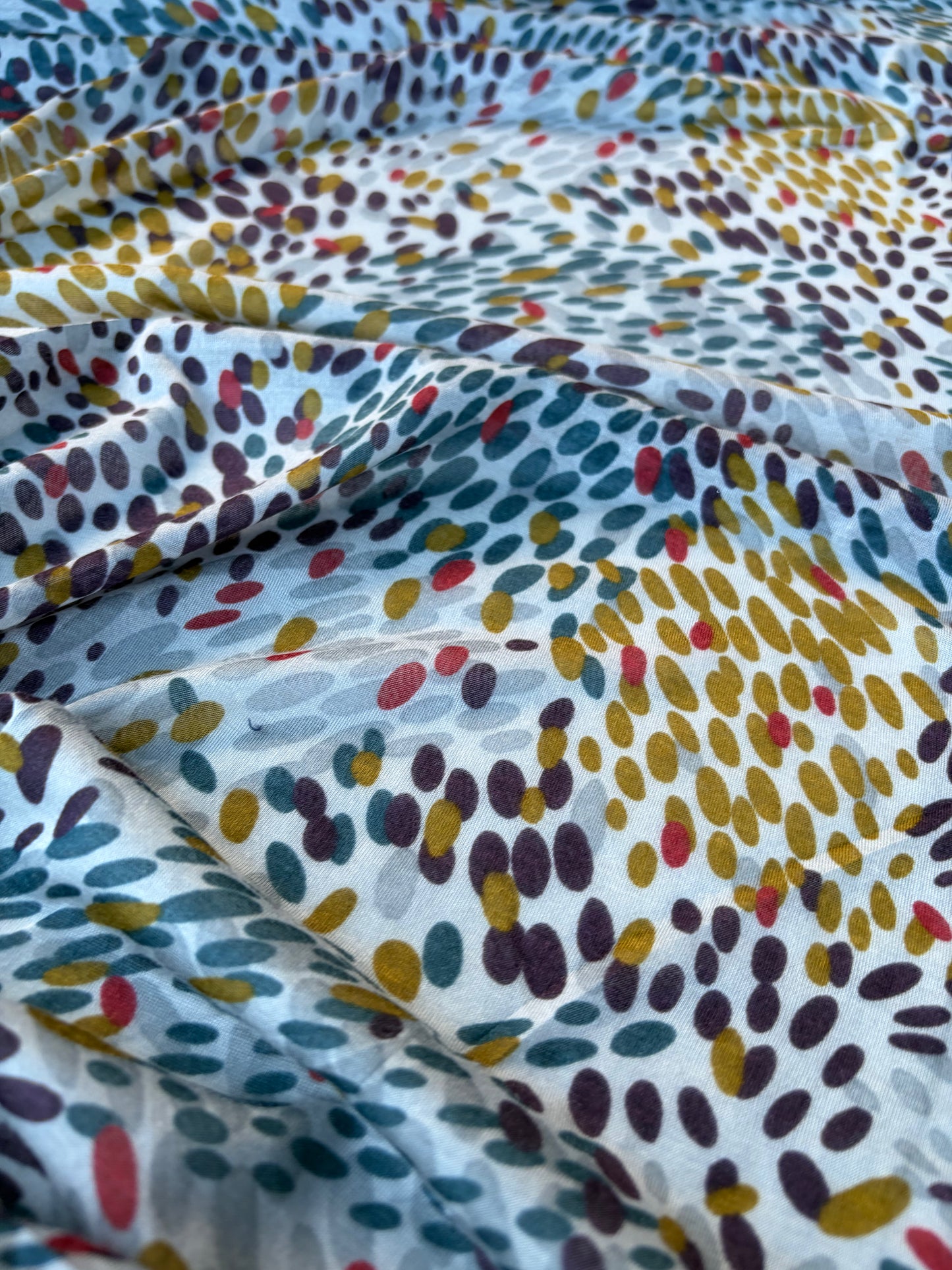 TINO 011 light jersey viscose multicolour dots