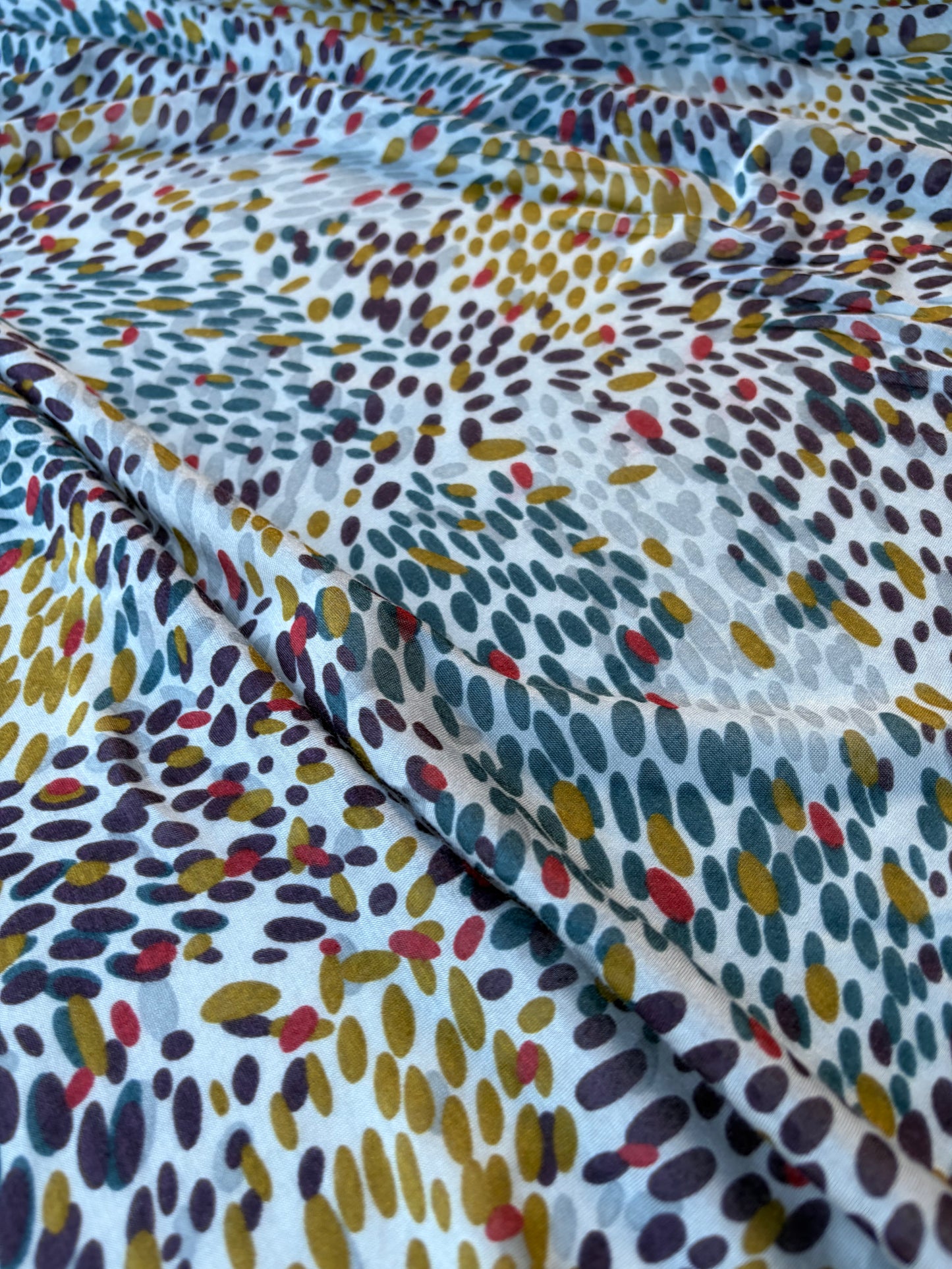 TINO 011 light jersey viscose multicolour dots