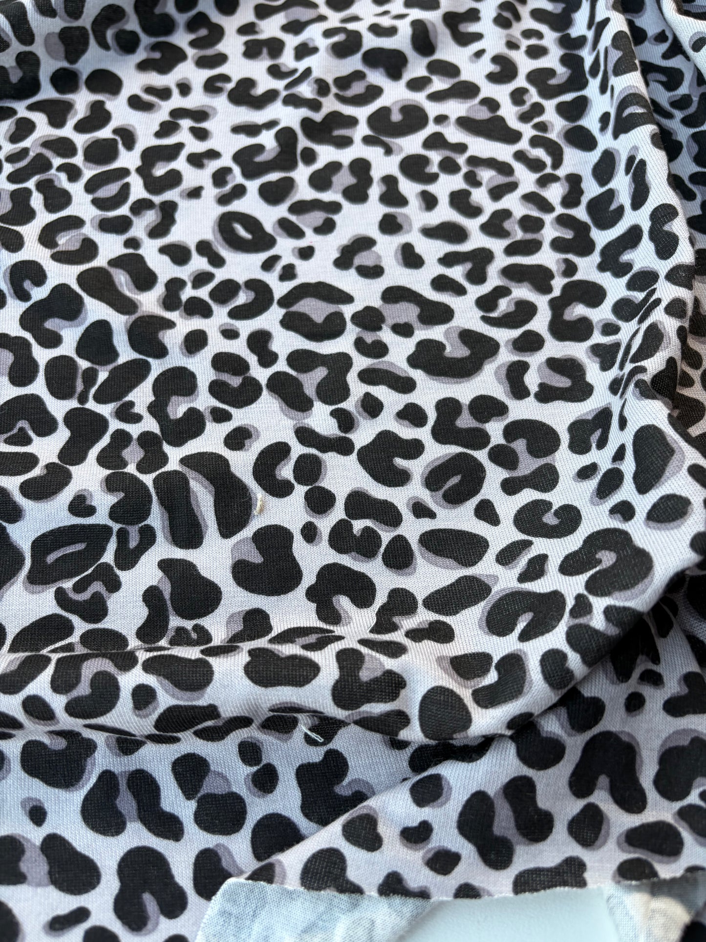TINO 011 light jersey viscose animalier