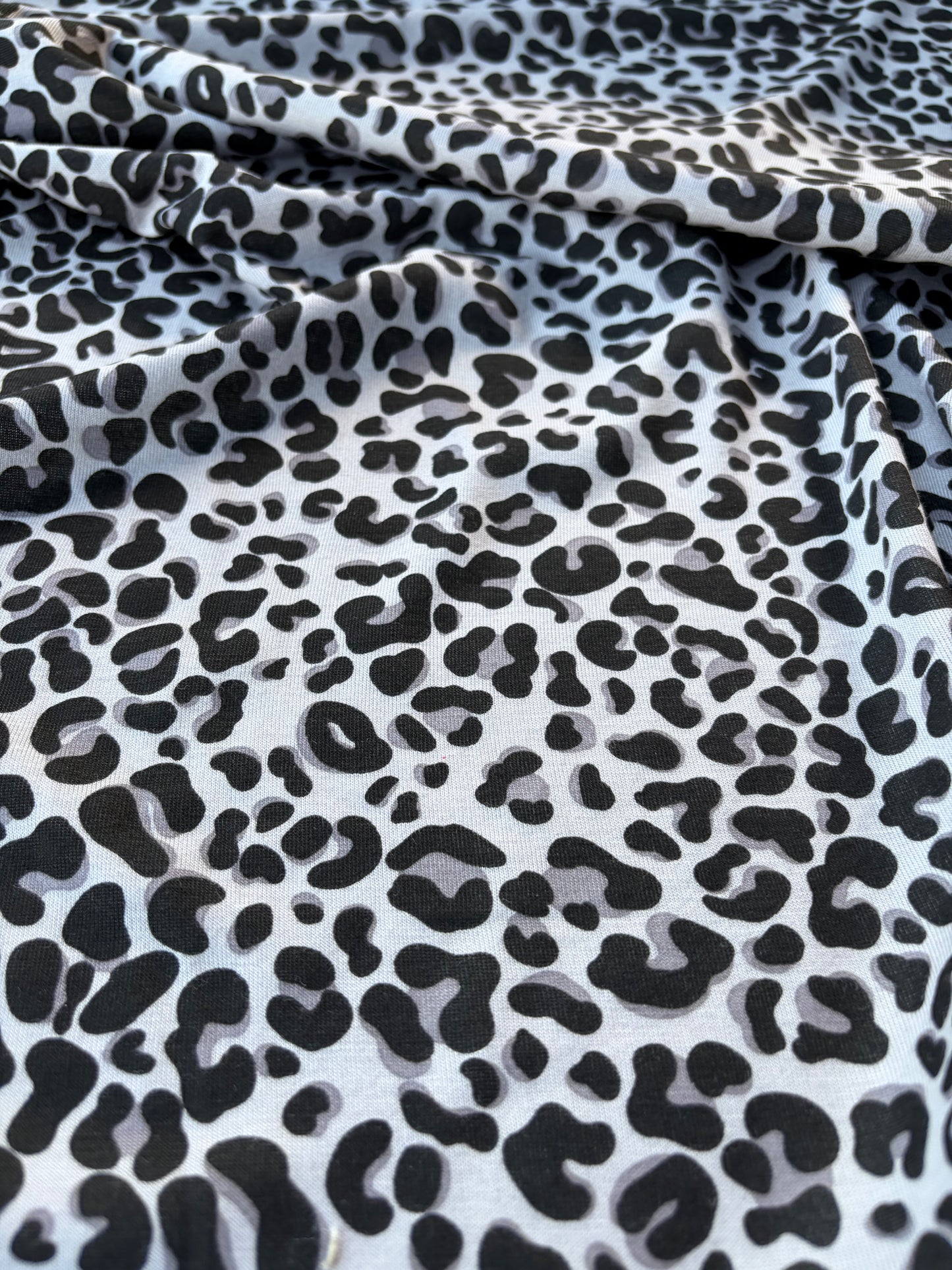TINO 011 light jersey viscose animalier