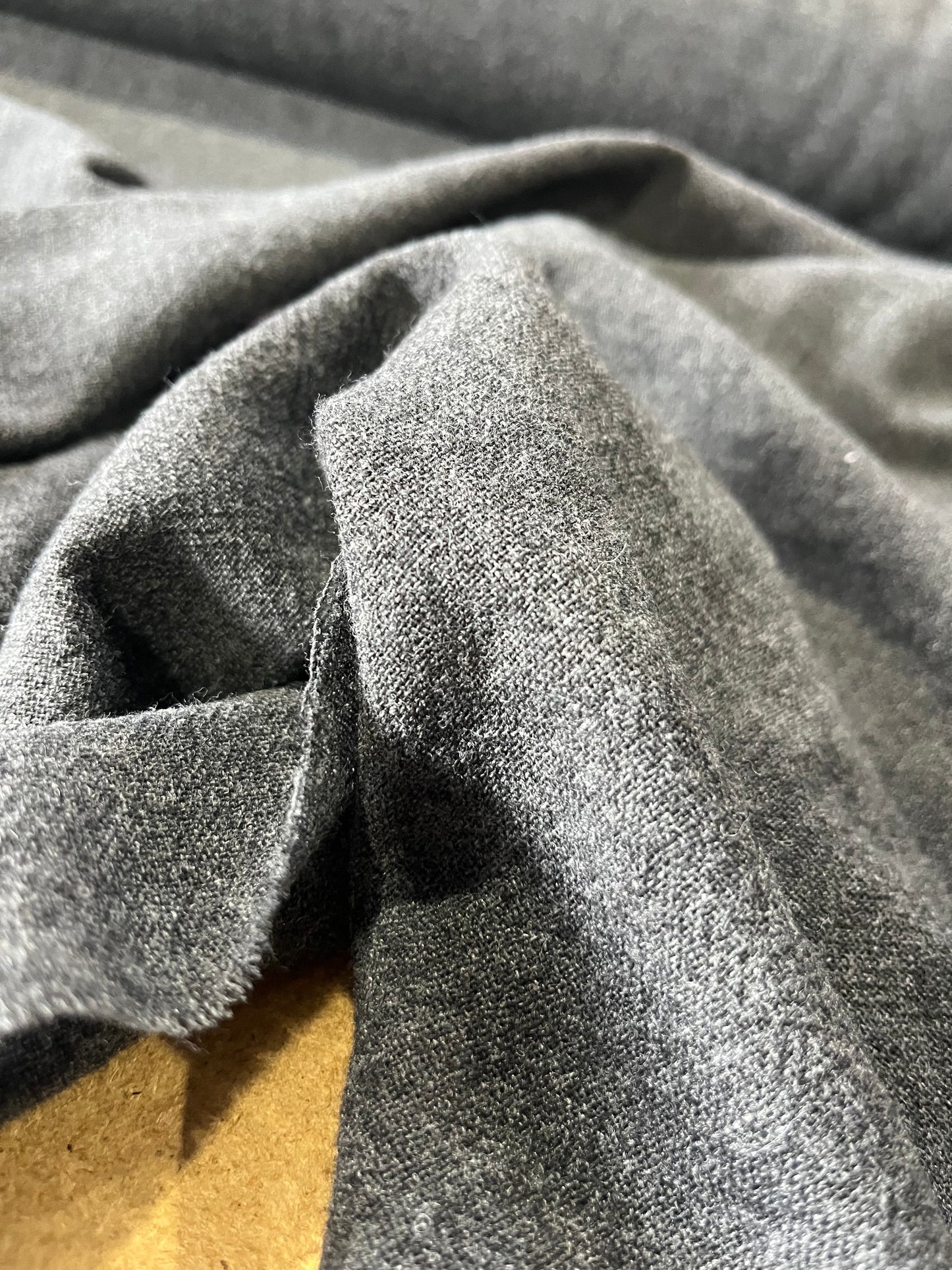 POM 610 gaze wool anthracite