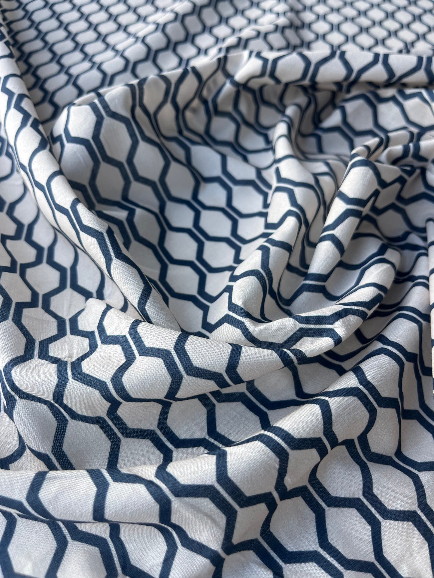 ATHENA 016 cotton voile honey comb digital print