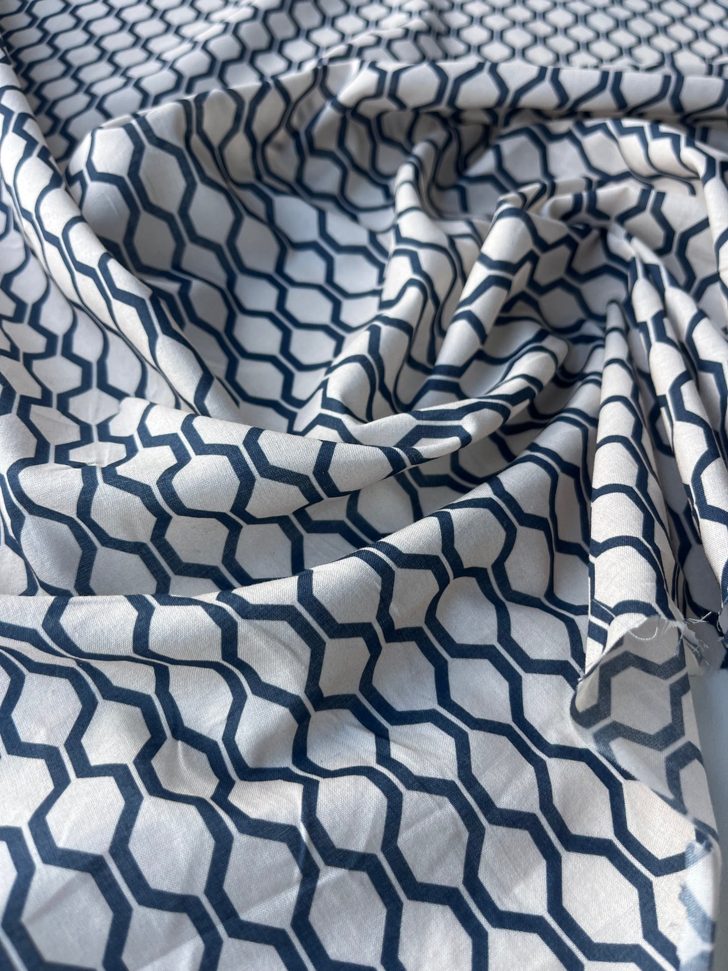 ATHENA 016 cotton voile honey comb digital print