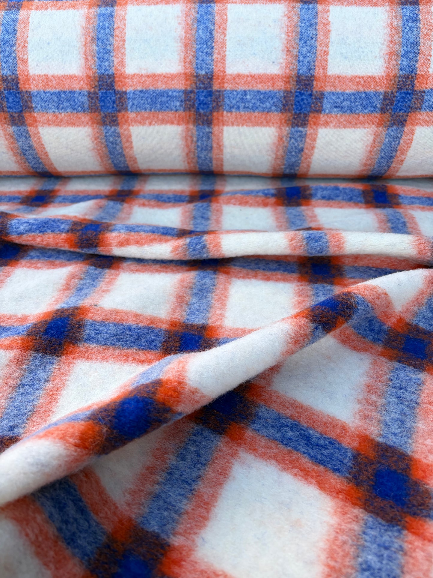 WILD WOOL 024 blue/orange  boiled wool