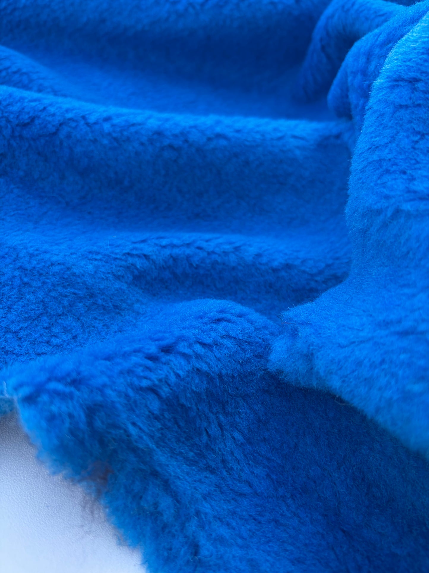 WILD WOOL 025 electric blue boiled wool