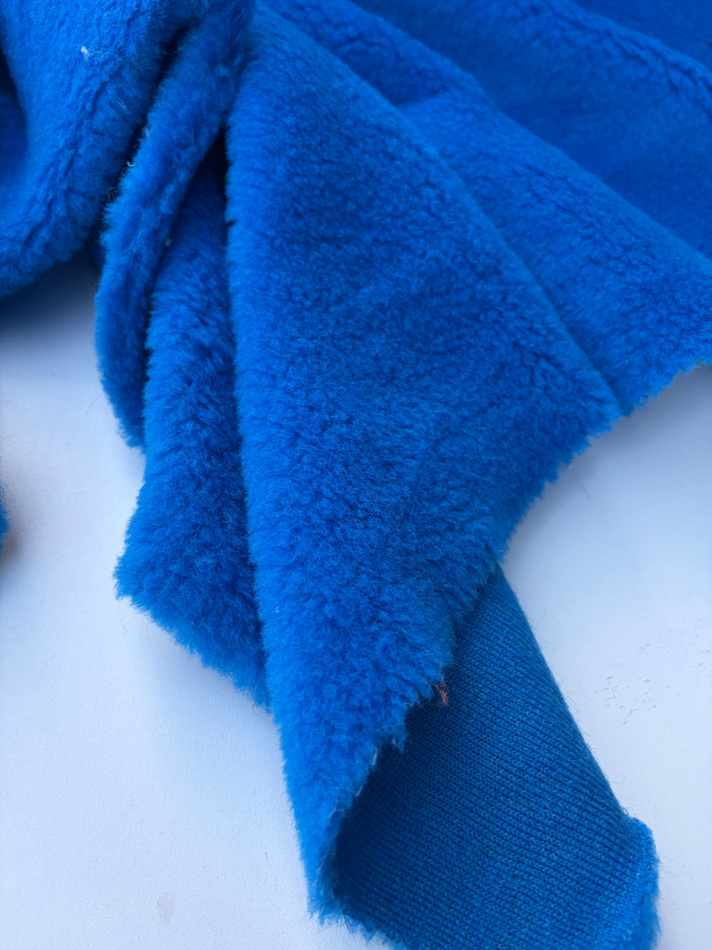 WILD WOOL 025 electric blue boiled wool