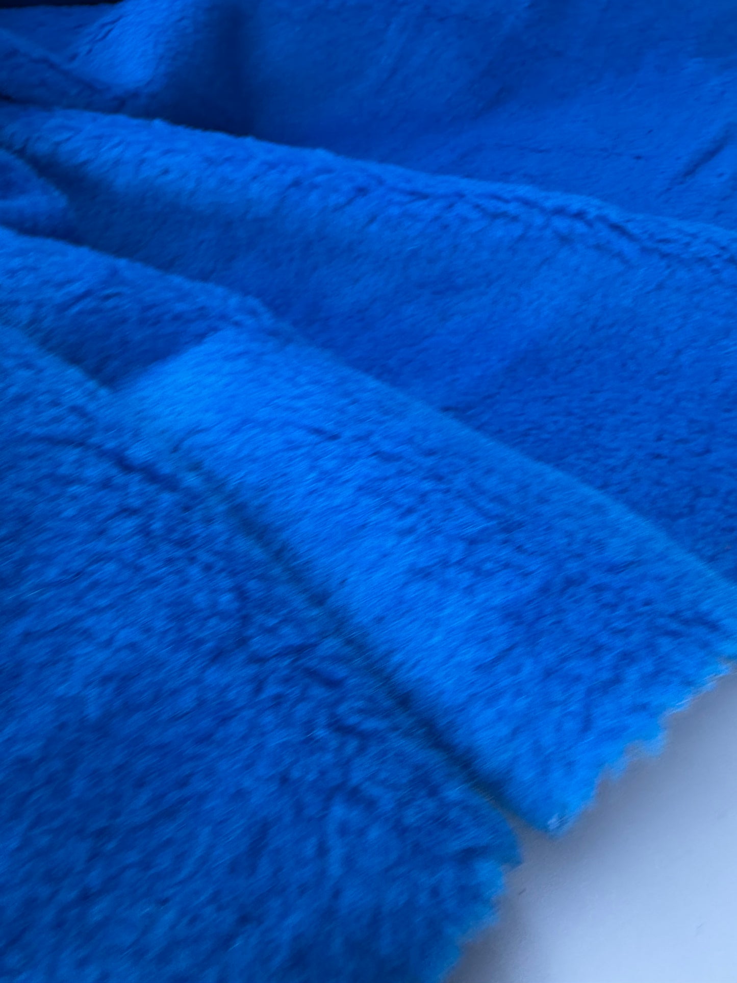 WILD WOOL 025 electric blue boiled wool