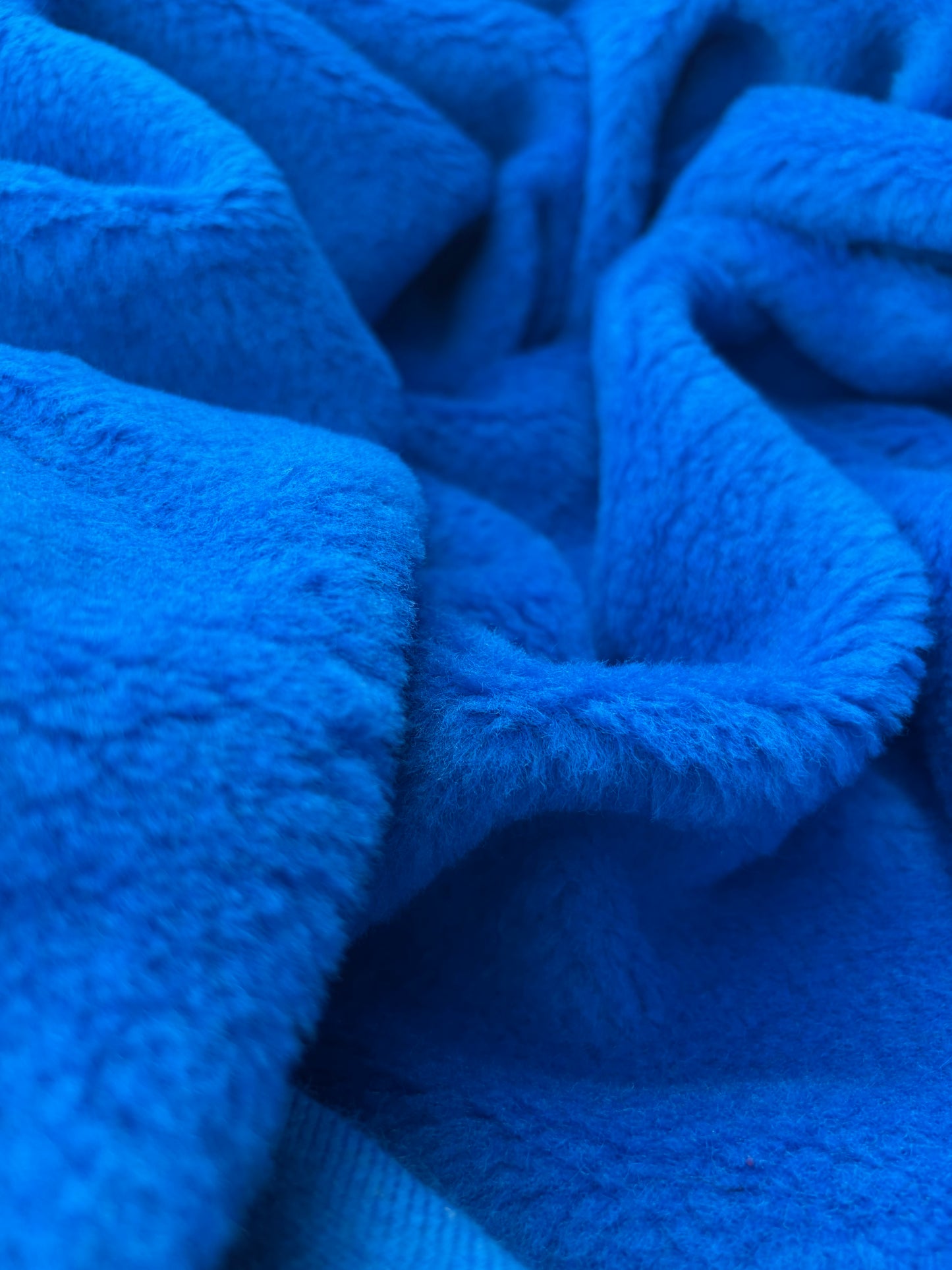 WILD WOOL 025 electric blue boiled wool